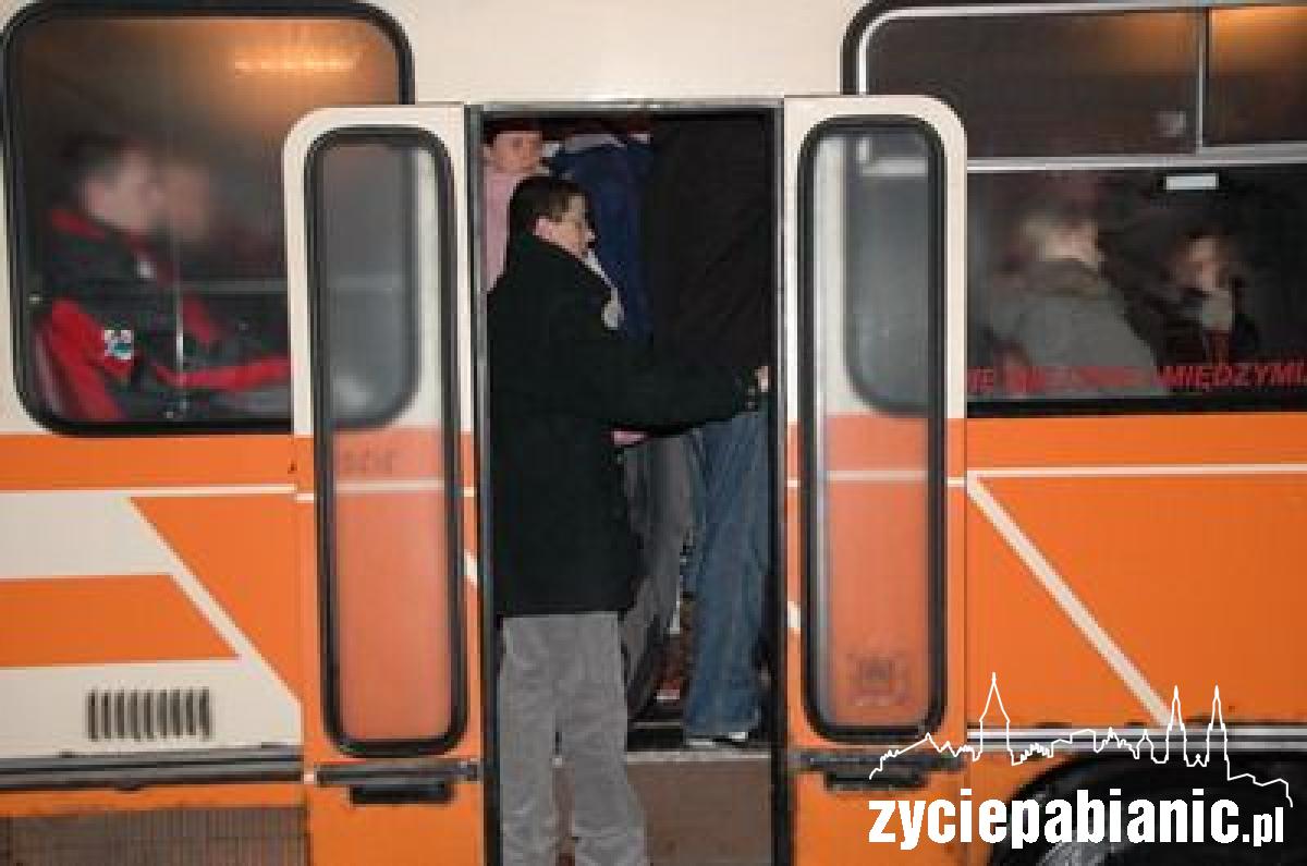 Jak sardynki w puszce