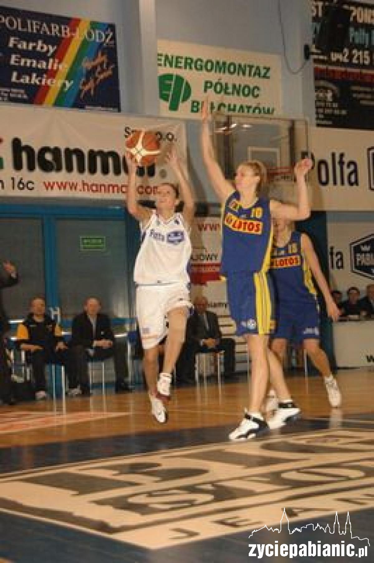 Polfa - Lotos Gdynia 57:64 (17:13; 19:21; 14:10; 7:20) - fotoreportaż z meczu