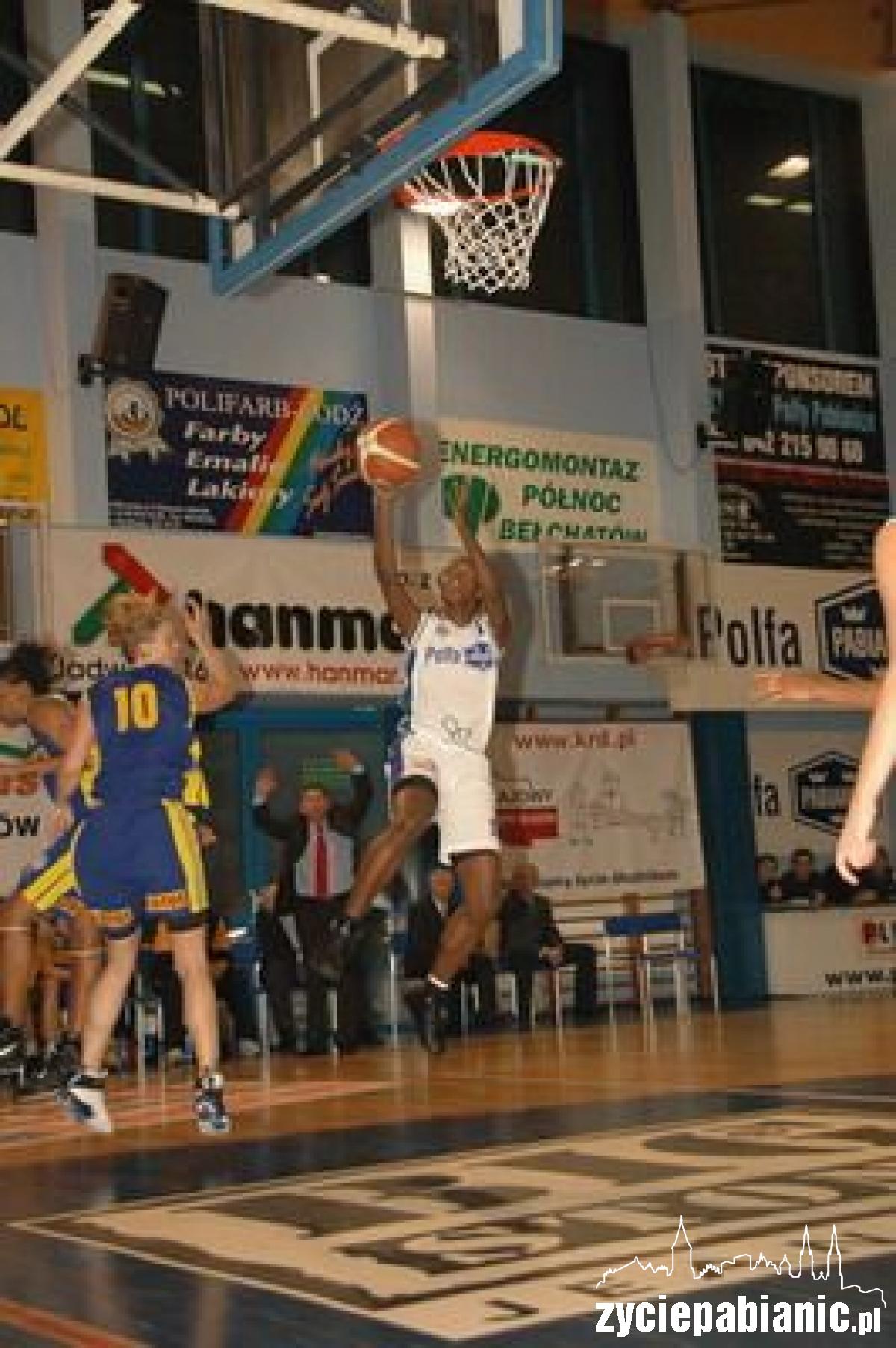 Polfa - Lotos Gdynia 57:64 (17:13; 19:21; 14:10; 7:20) - fotoreportaż z meczu