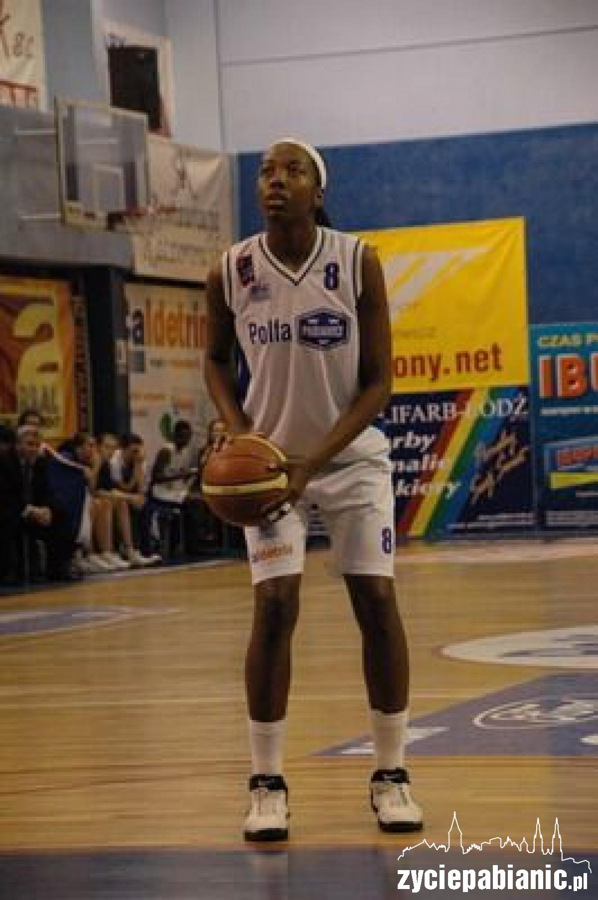 Polfa - Lotos Gdynia 57:64 (17:13; 19:21; 14:10; 7:20) - fotoreportaż z meczu