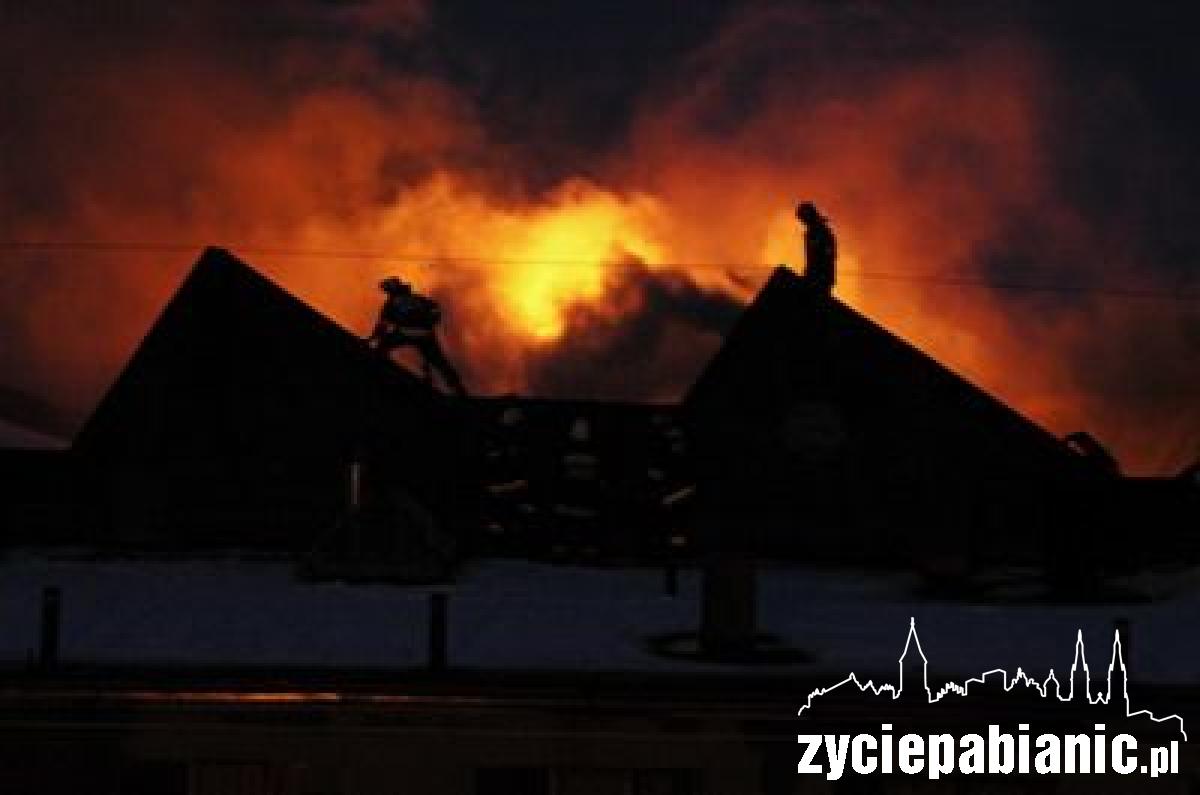 Pamotex płonął 8 godzin