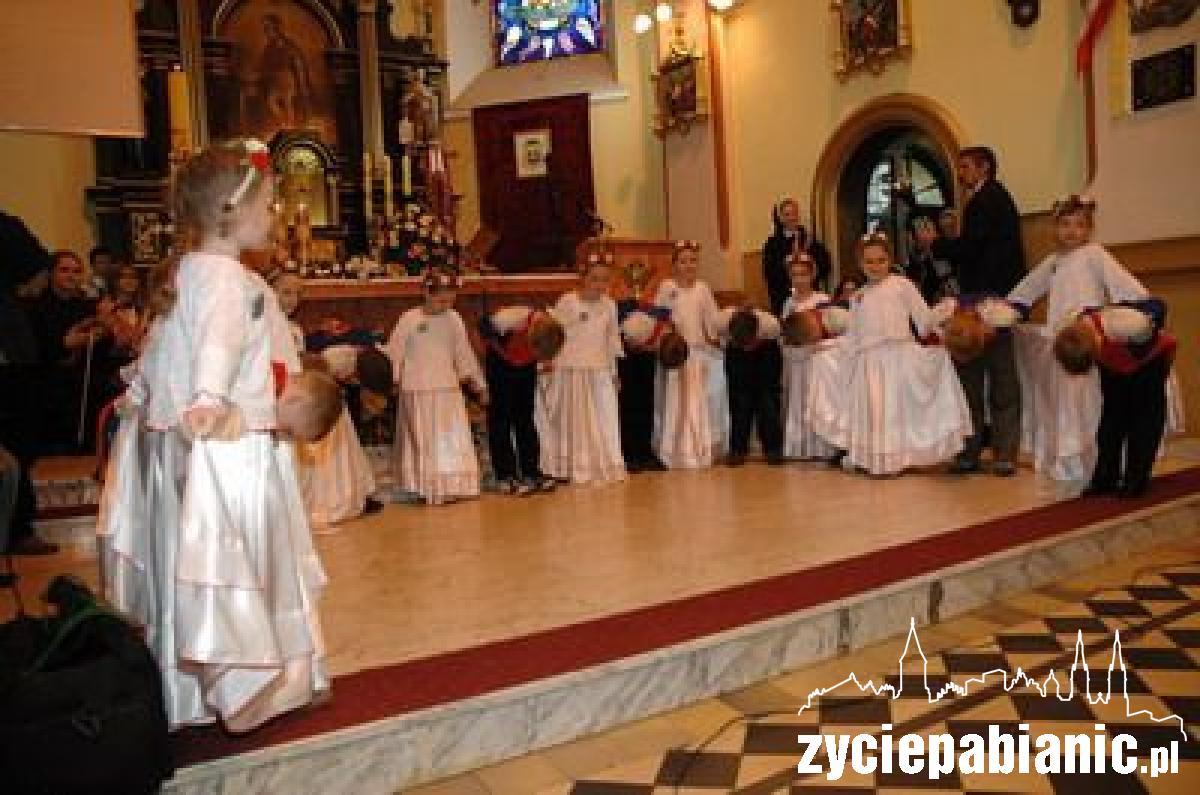 Przedszkolaki tańczyły w kościele