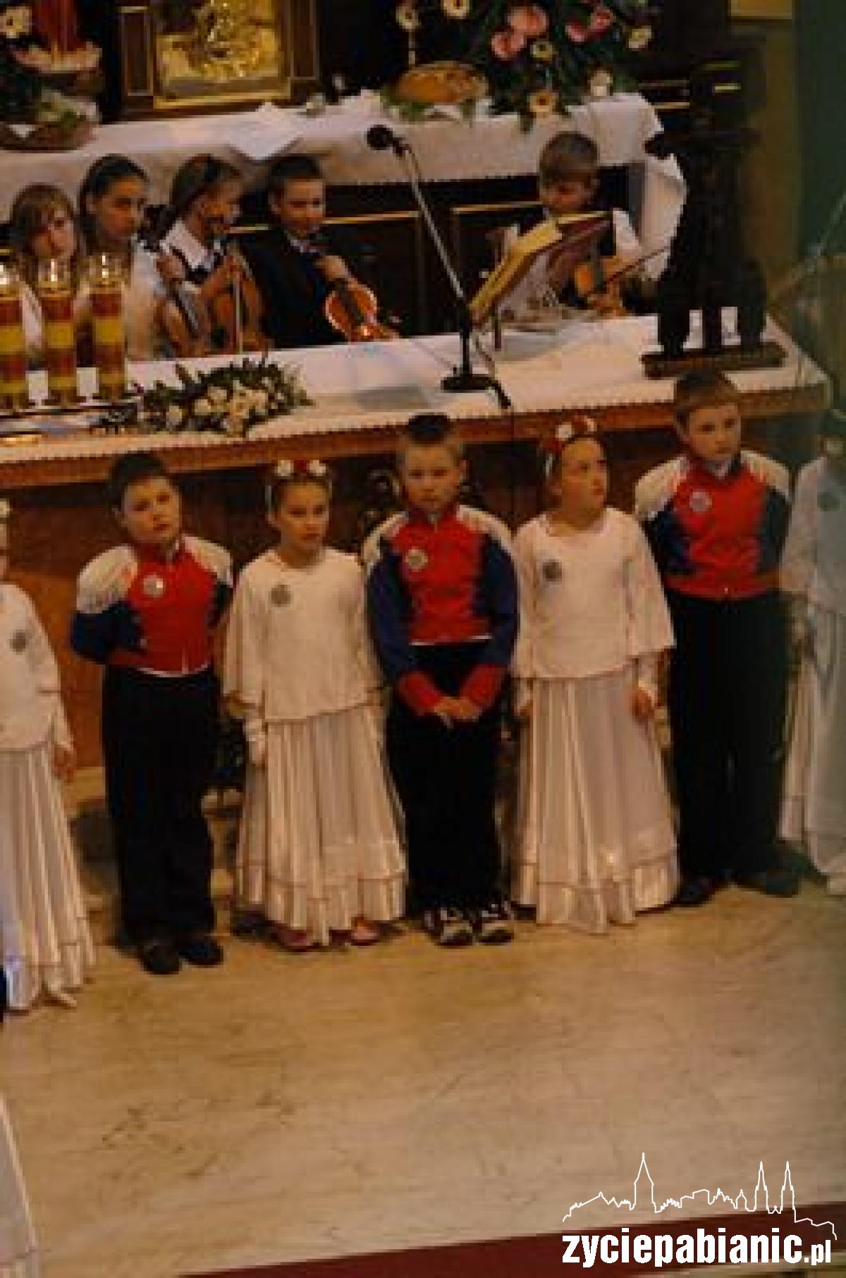 Przedszkolaki tańczyły w kościele