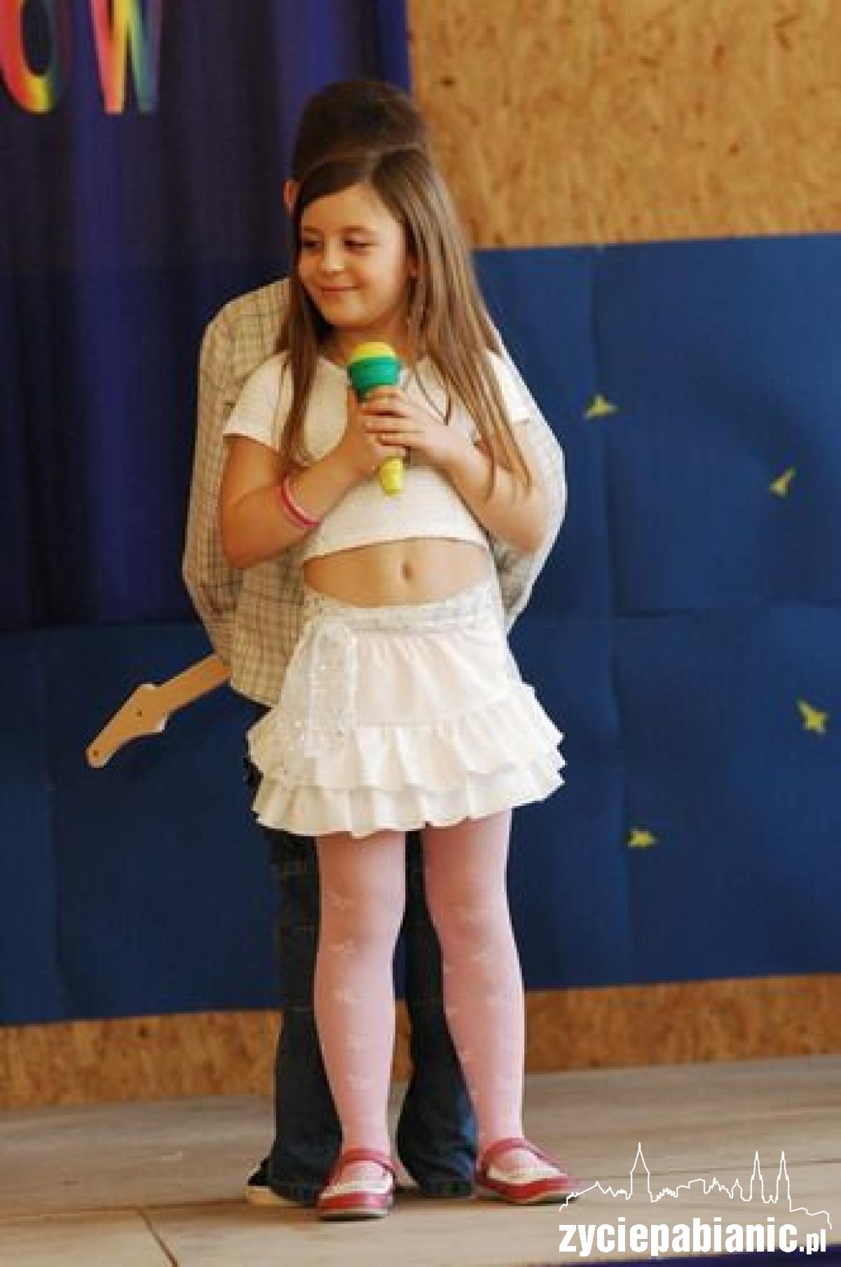 Mini playback show
