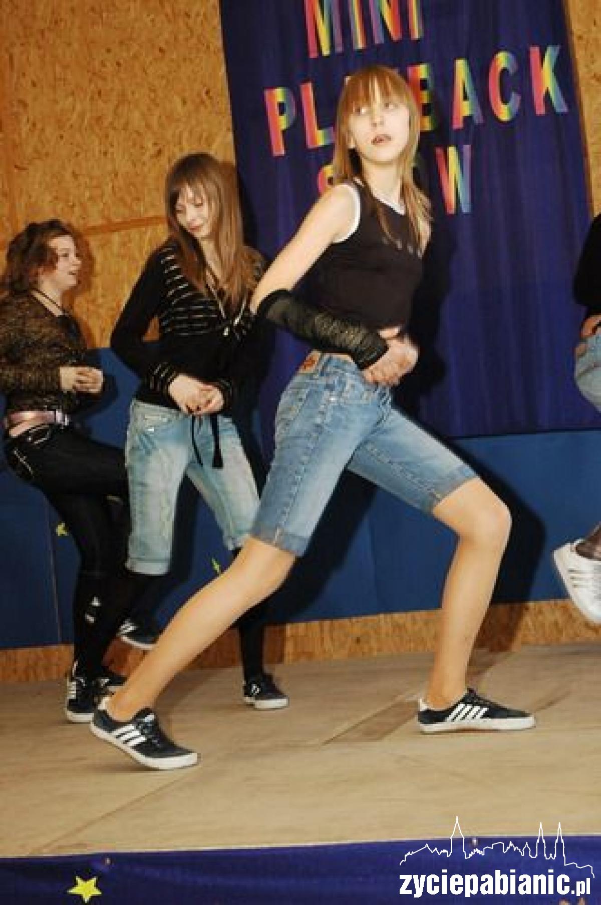 Mini playback show