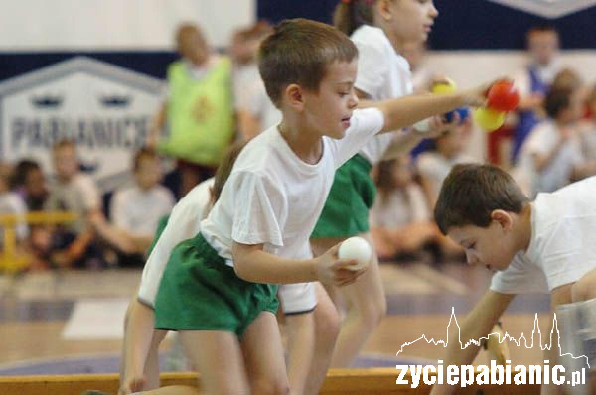 Dzieciaki w sztafecie