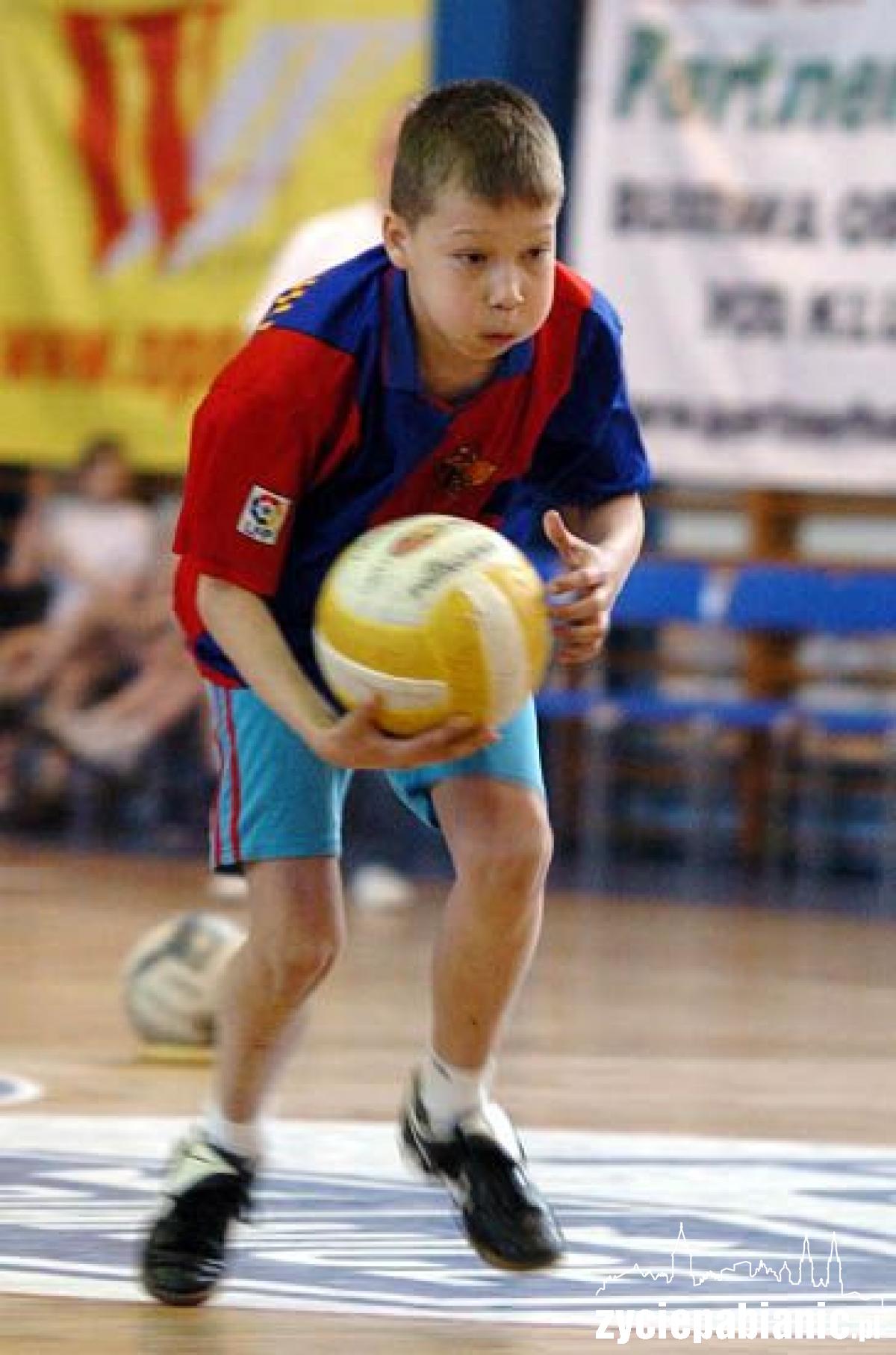 Dzieciaki w sztafecie