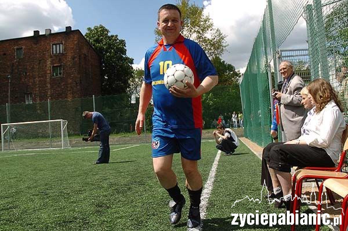 Minister otworzył boisko