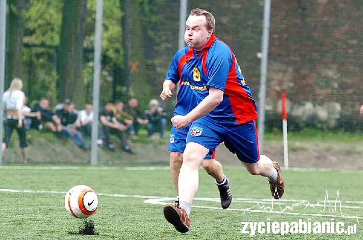 Minister otworzył boisko