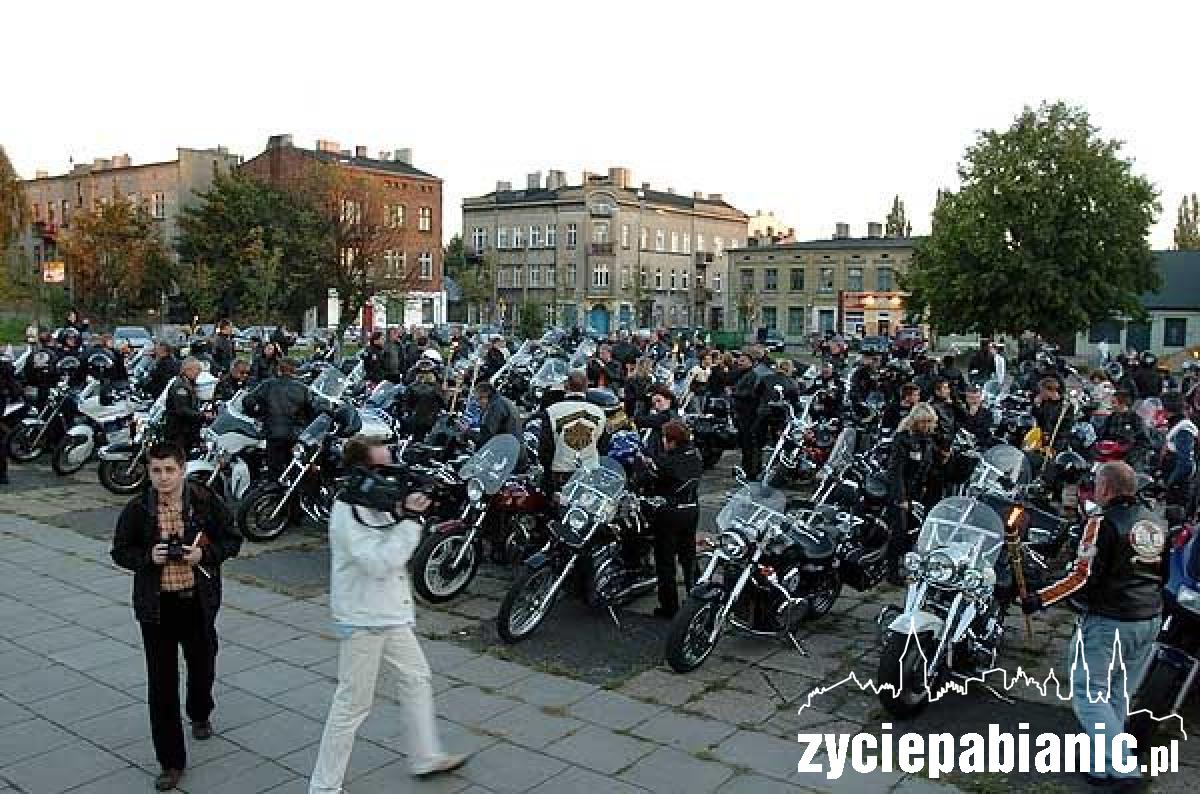 Lekarze na motocyklach