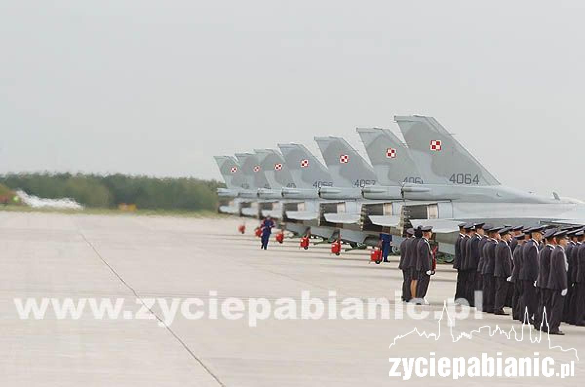 F-16 są już w Łasku