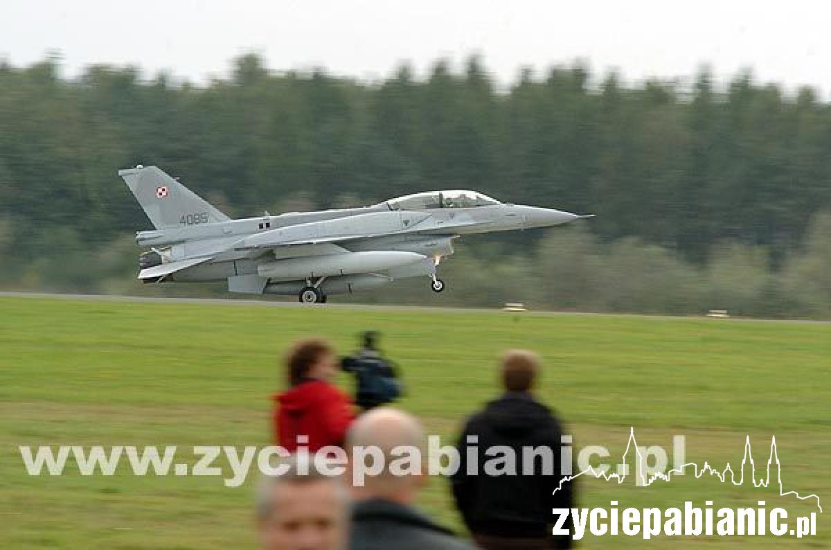 F-16 są już w Łasku