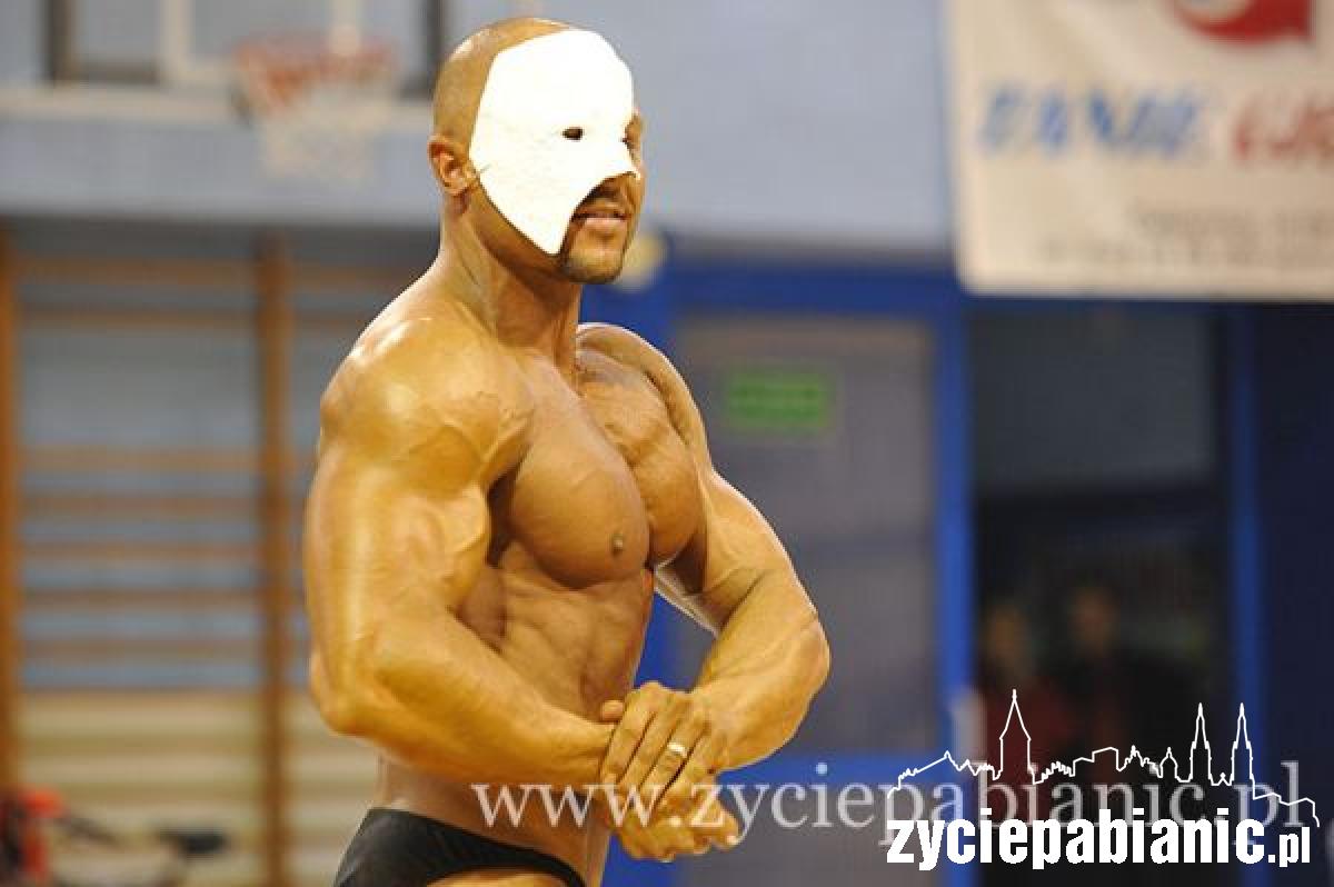 Mariusz pokazał mięśnie