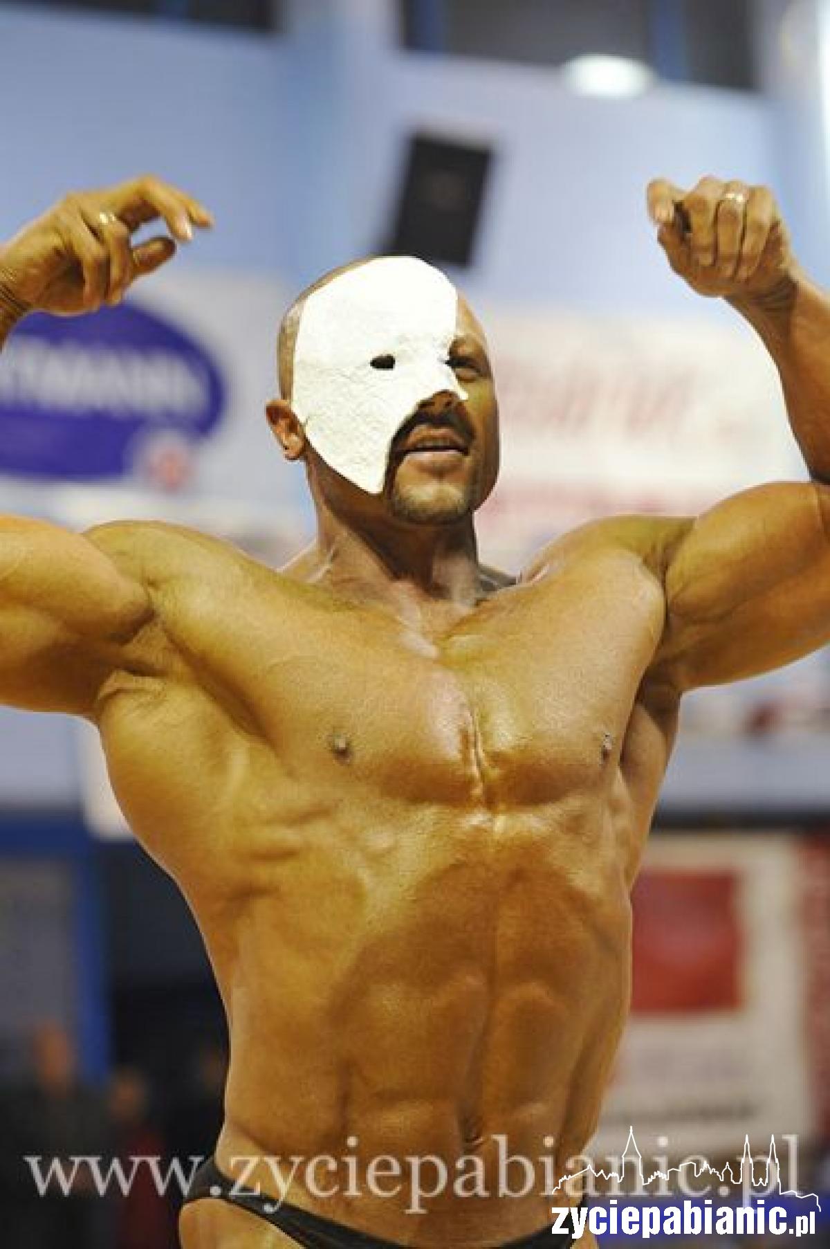 Mariusz pokazał mięśnie