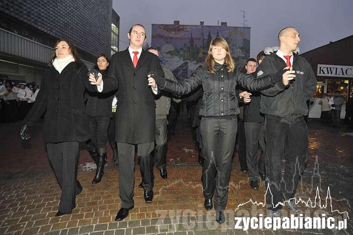 Tańczyli przed ratuszem