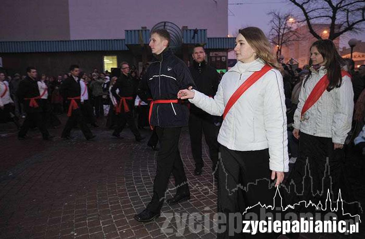 Tańczyli przed ratuszem