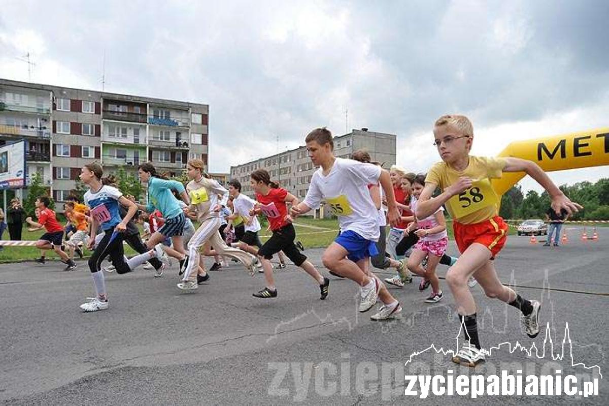 Pobiegli ulicą Wajsówny