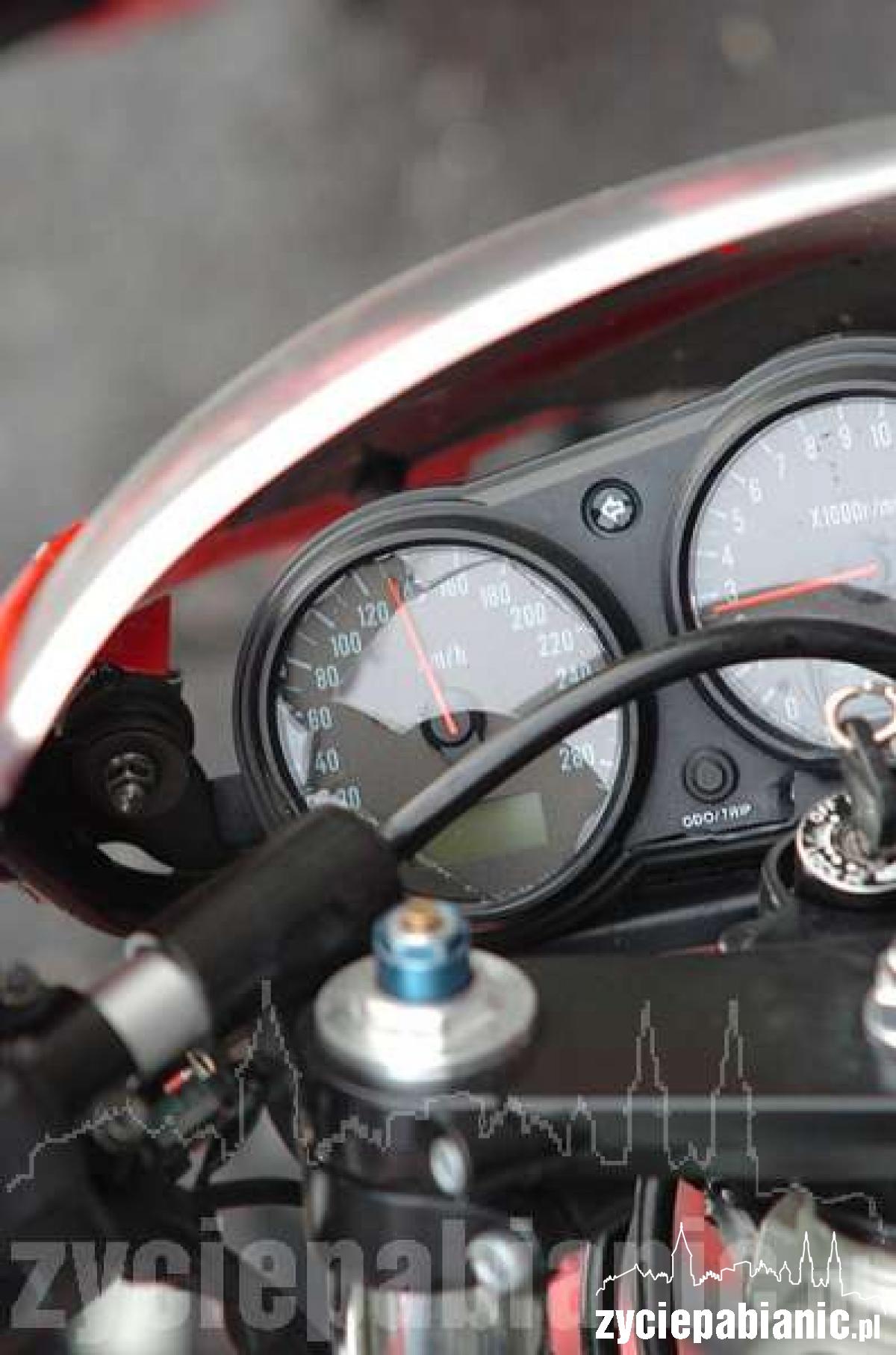 Motocyklisto uważaj na drodze!