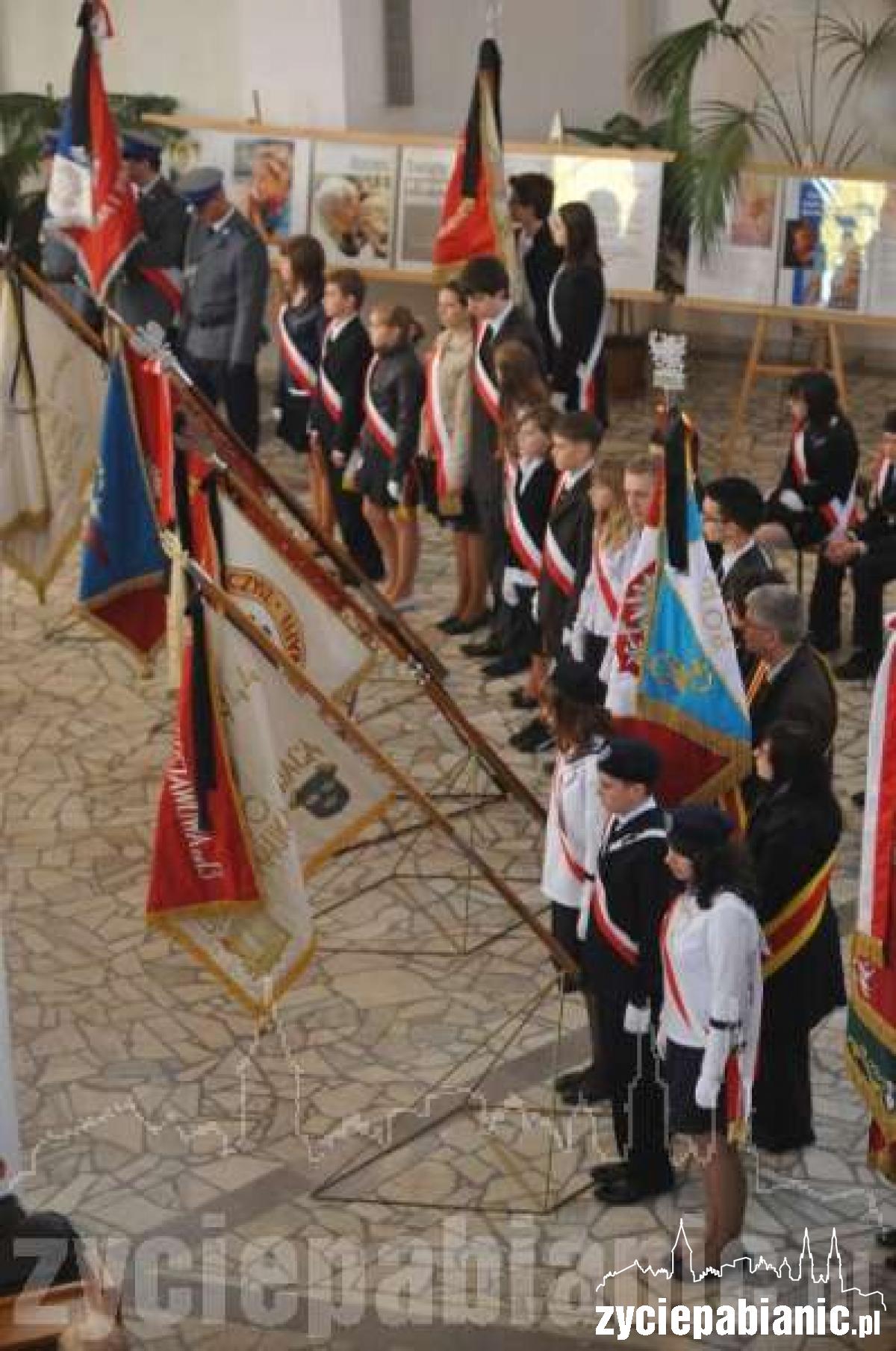 Modlimy się za ofiary katastrofy