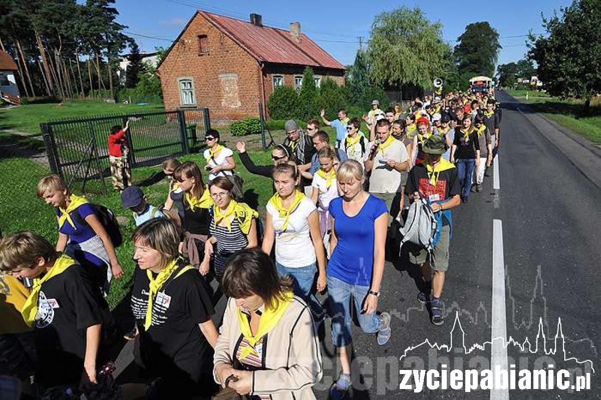 Pilegrzymi ruszyli na Jasną Górę