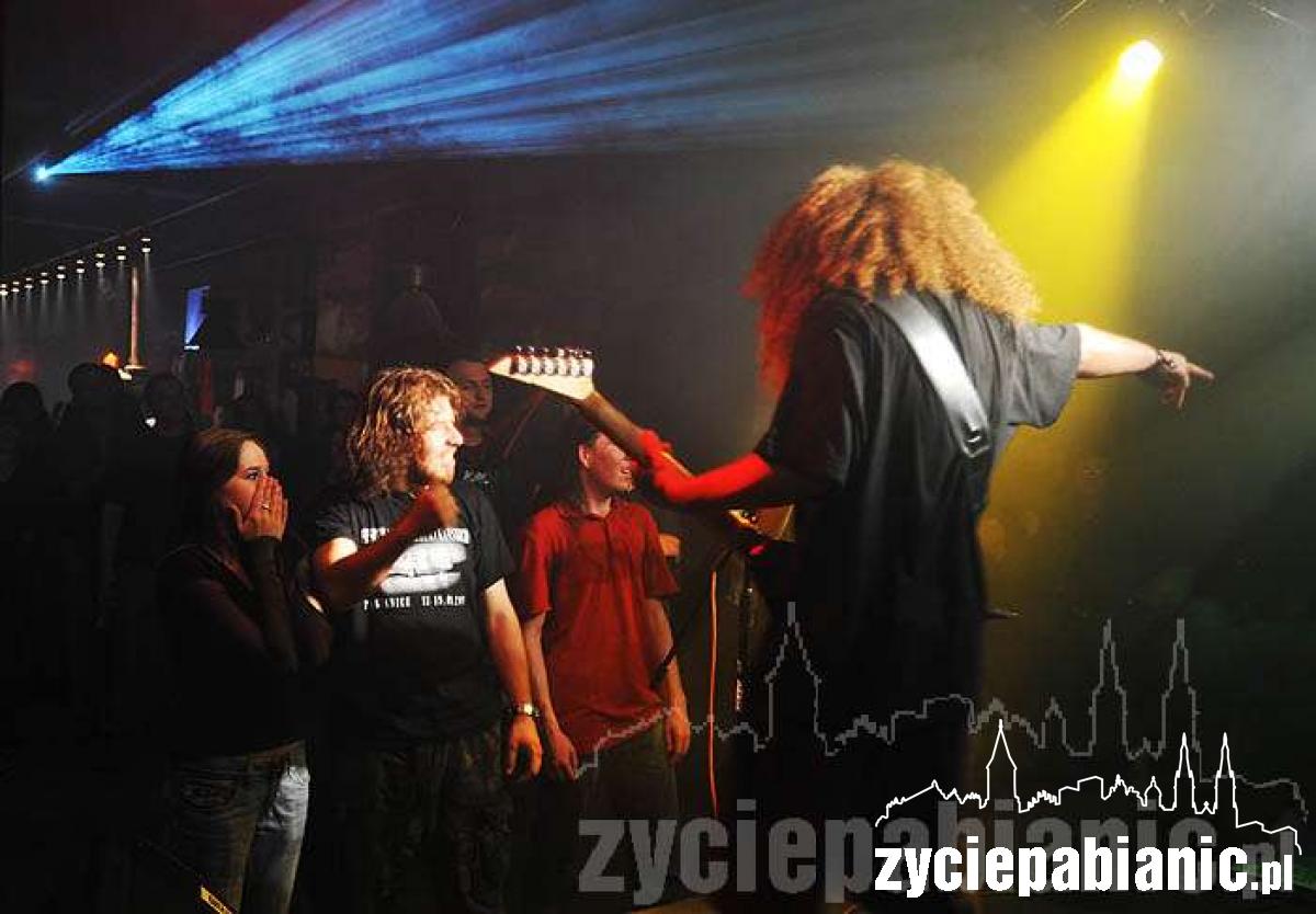 Zatrzęśli Rock Fabryką