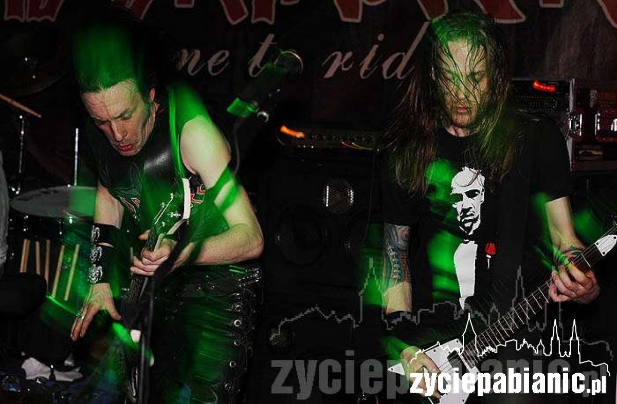 Ślimak śpiewał, Titus grał na bębnach