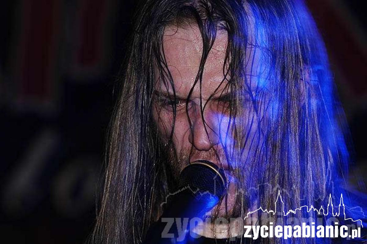 Ślimak śpiewał, Titus grał na bębnach