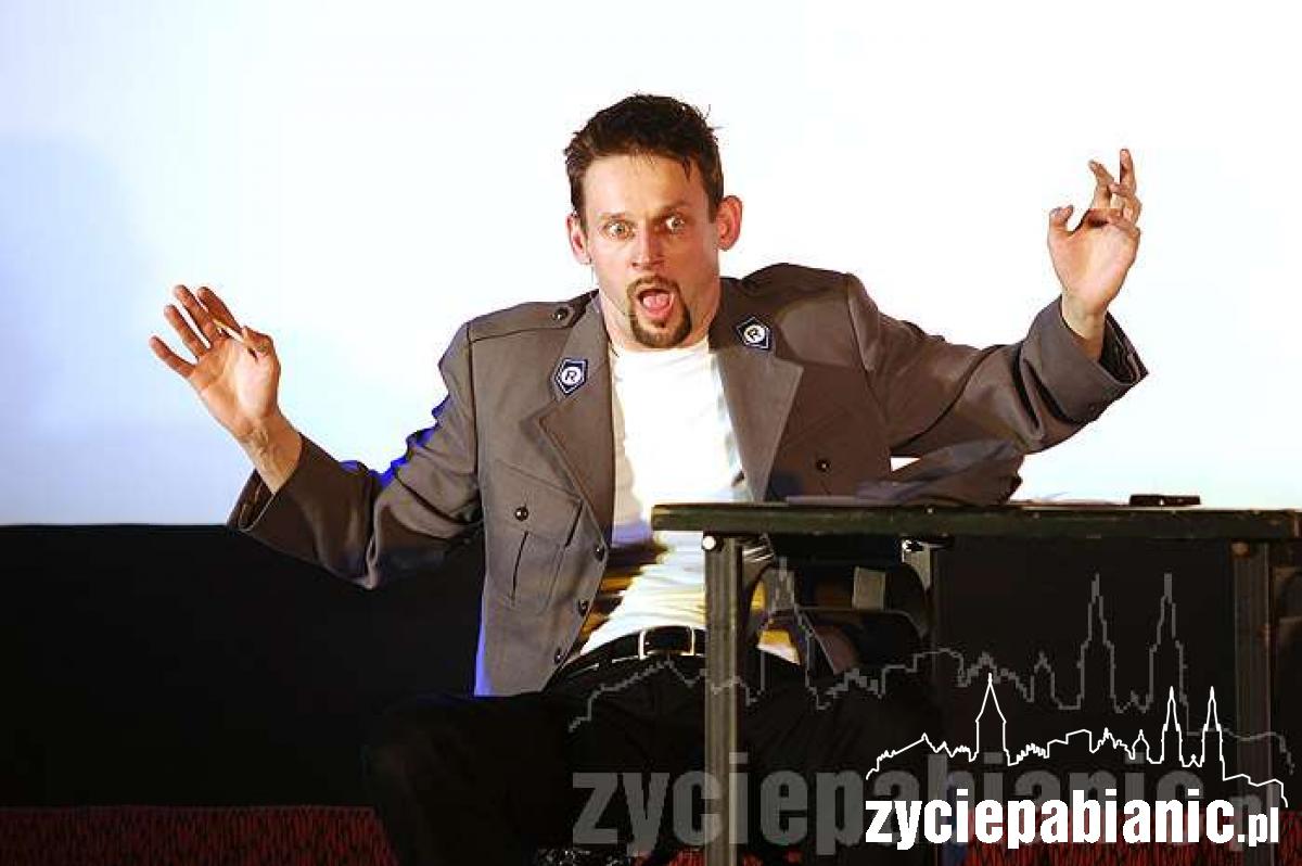 Ani Mru Mru w kinie Tomi