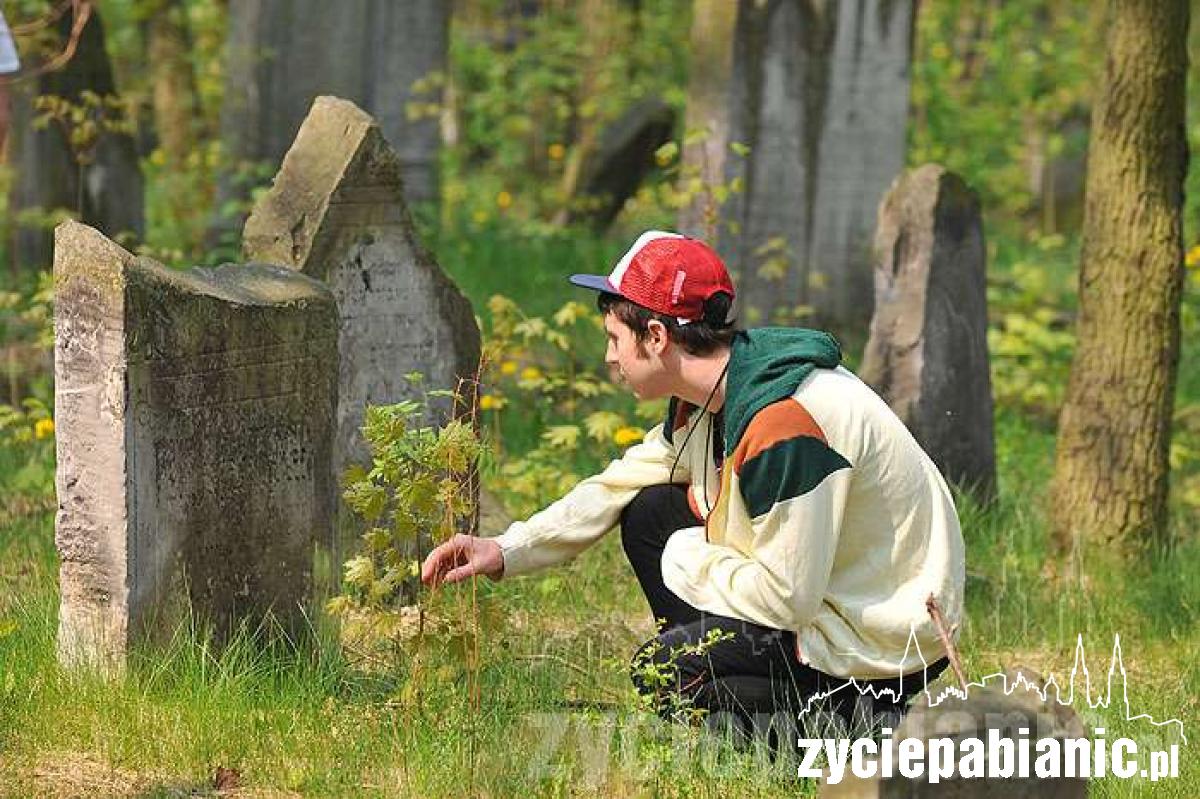 Zobaczyli cmentarz żydowski