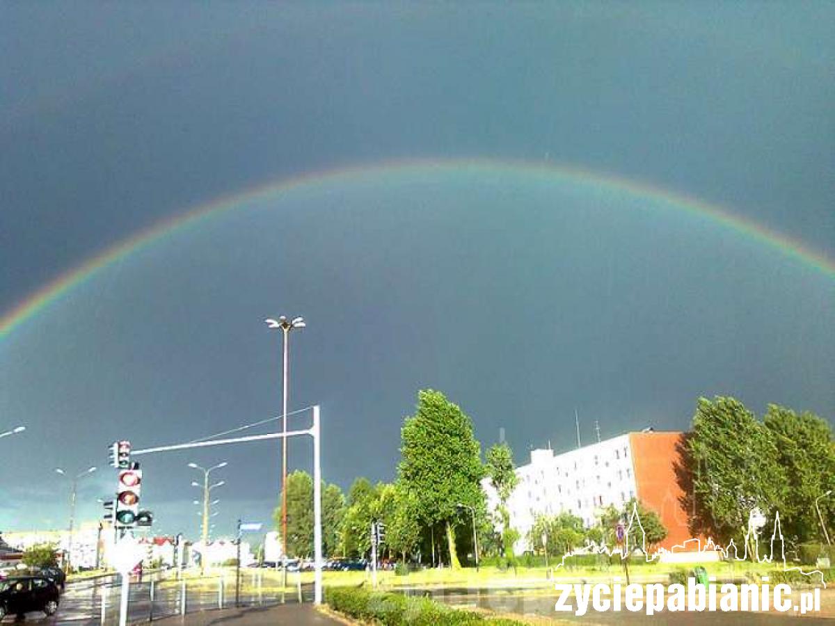 Tęcza na miastem