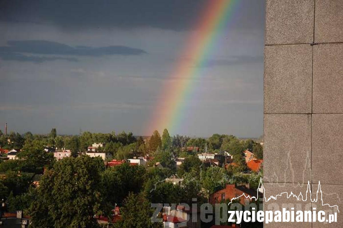 Tęcza na miastem