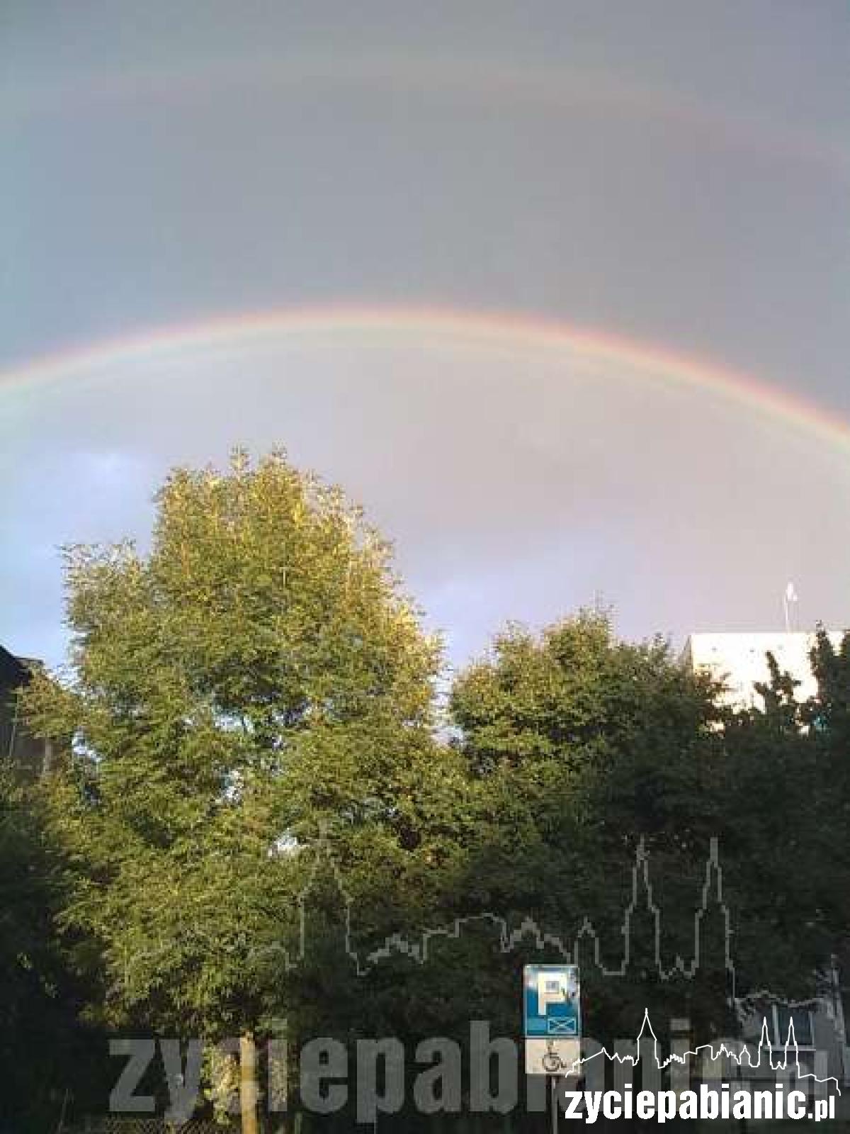 Tęcza na miastem