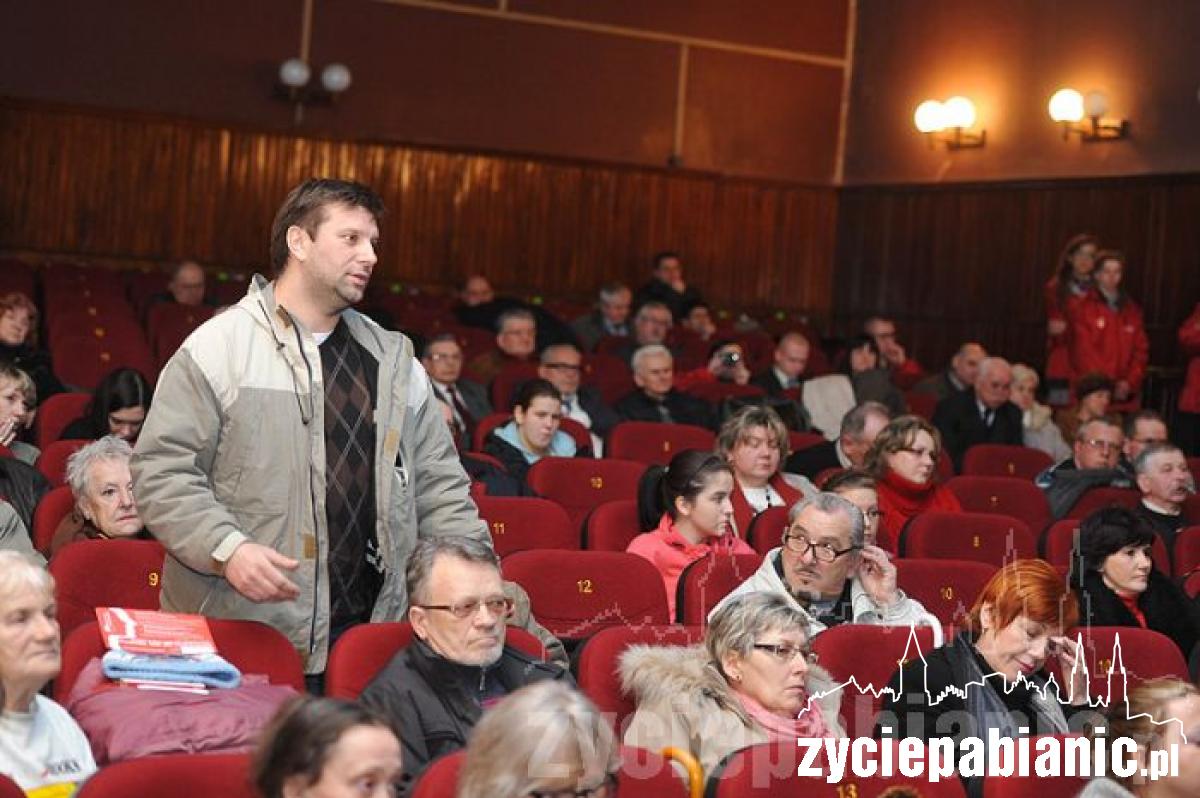 Były premier w kinie Tomi