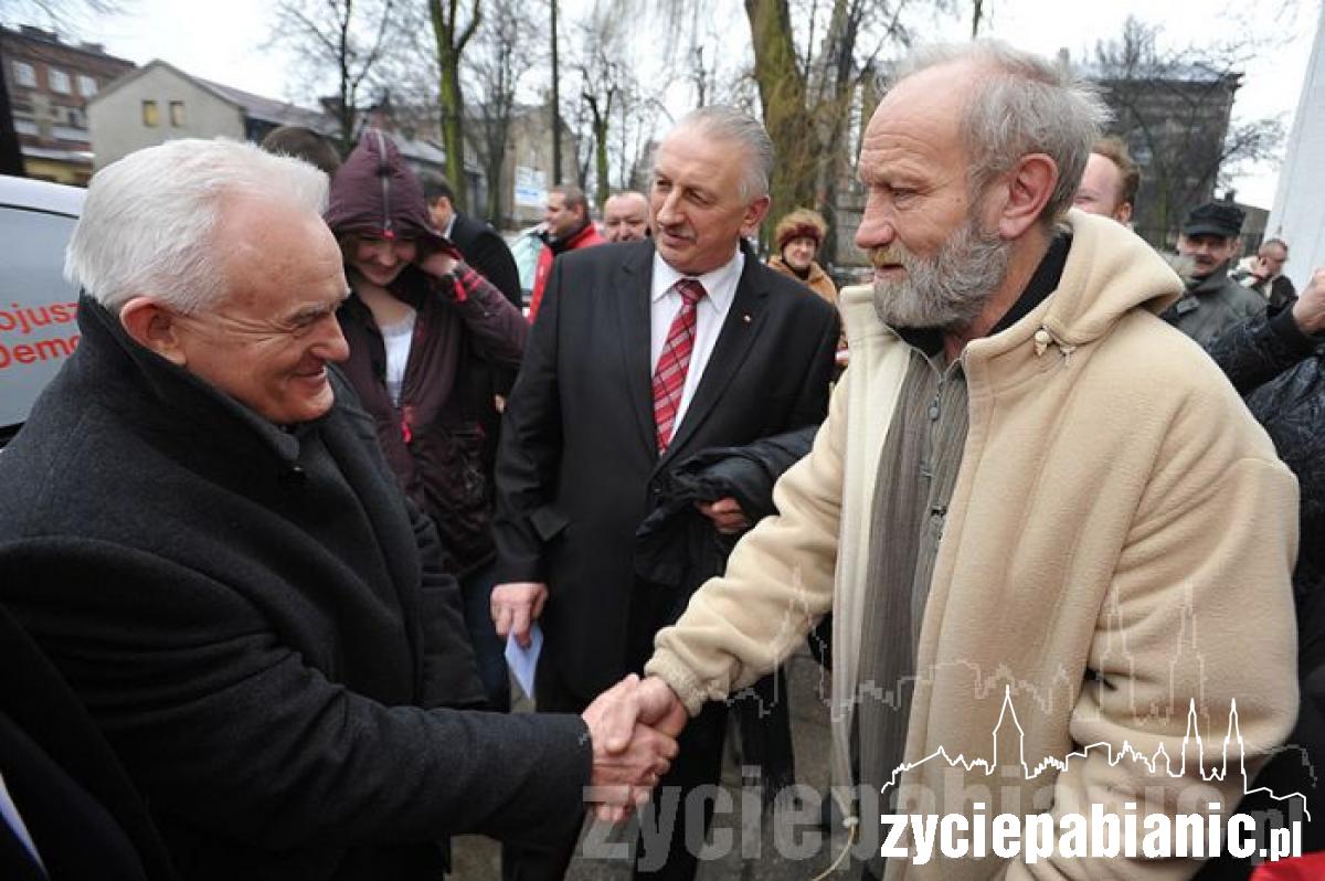 Były premier w kinie Tomi