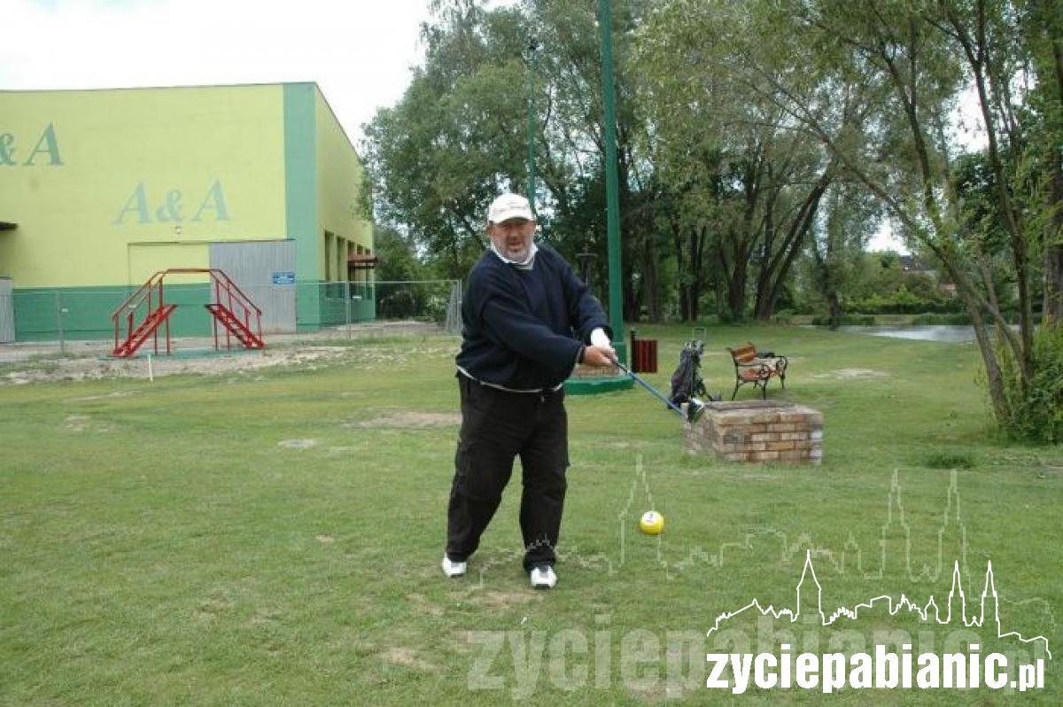 Drozda przyjechał pograć w golfa?