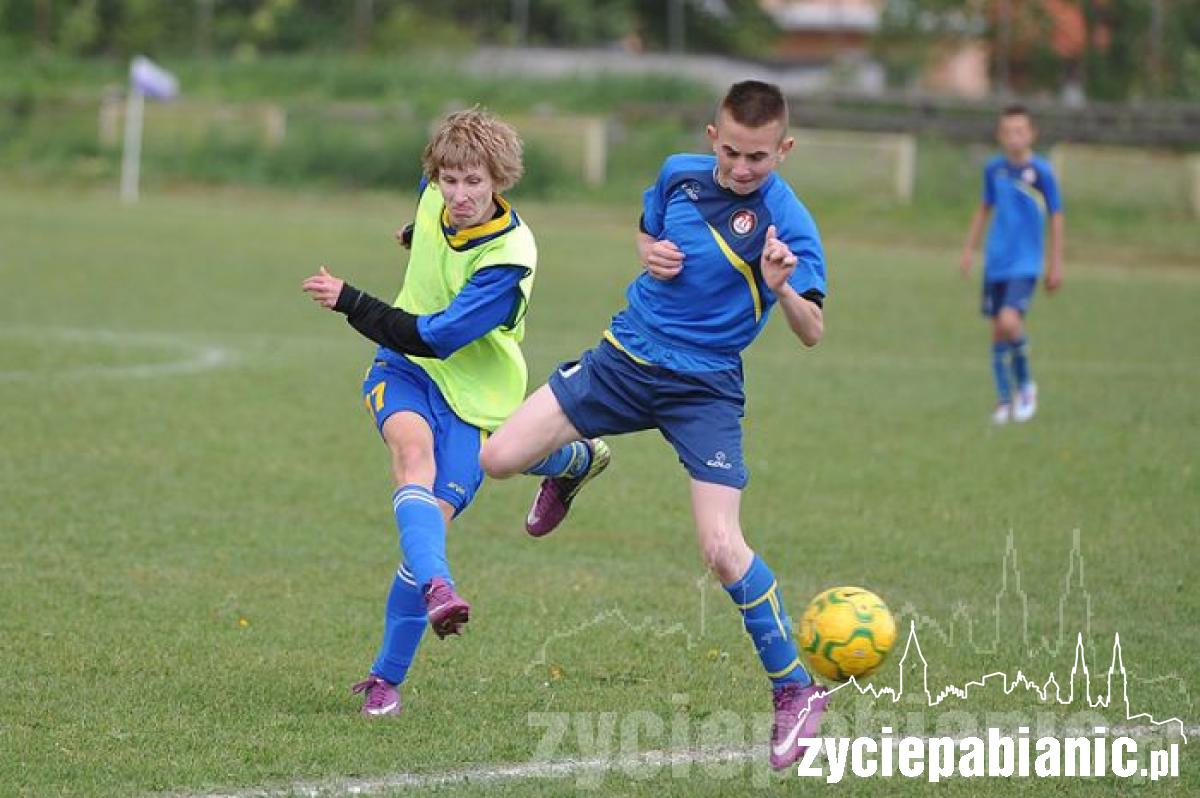 Niepokonani wywalczyli awans