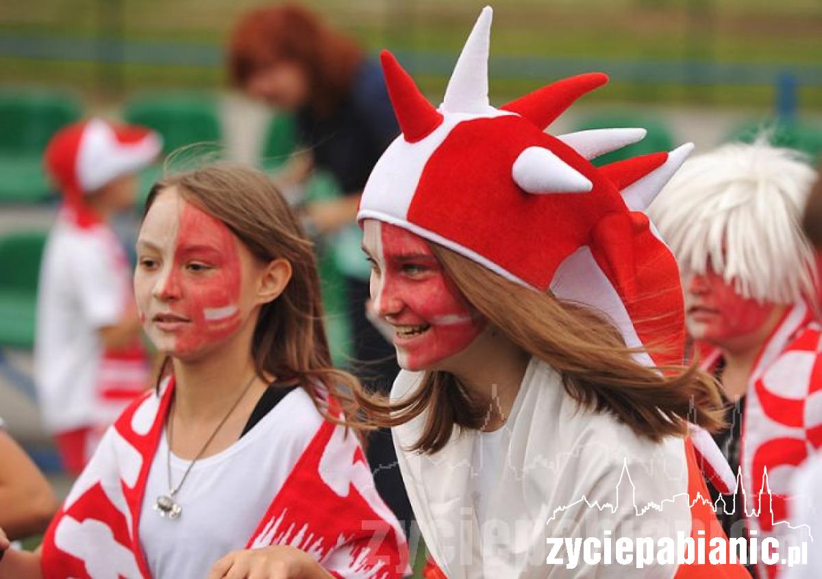 Dzieciaki pokazały jak się kibicuje