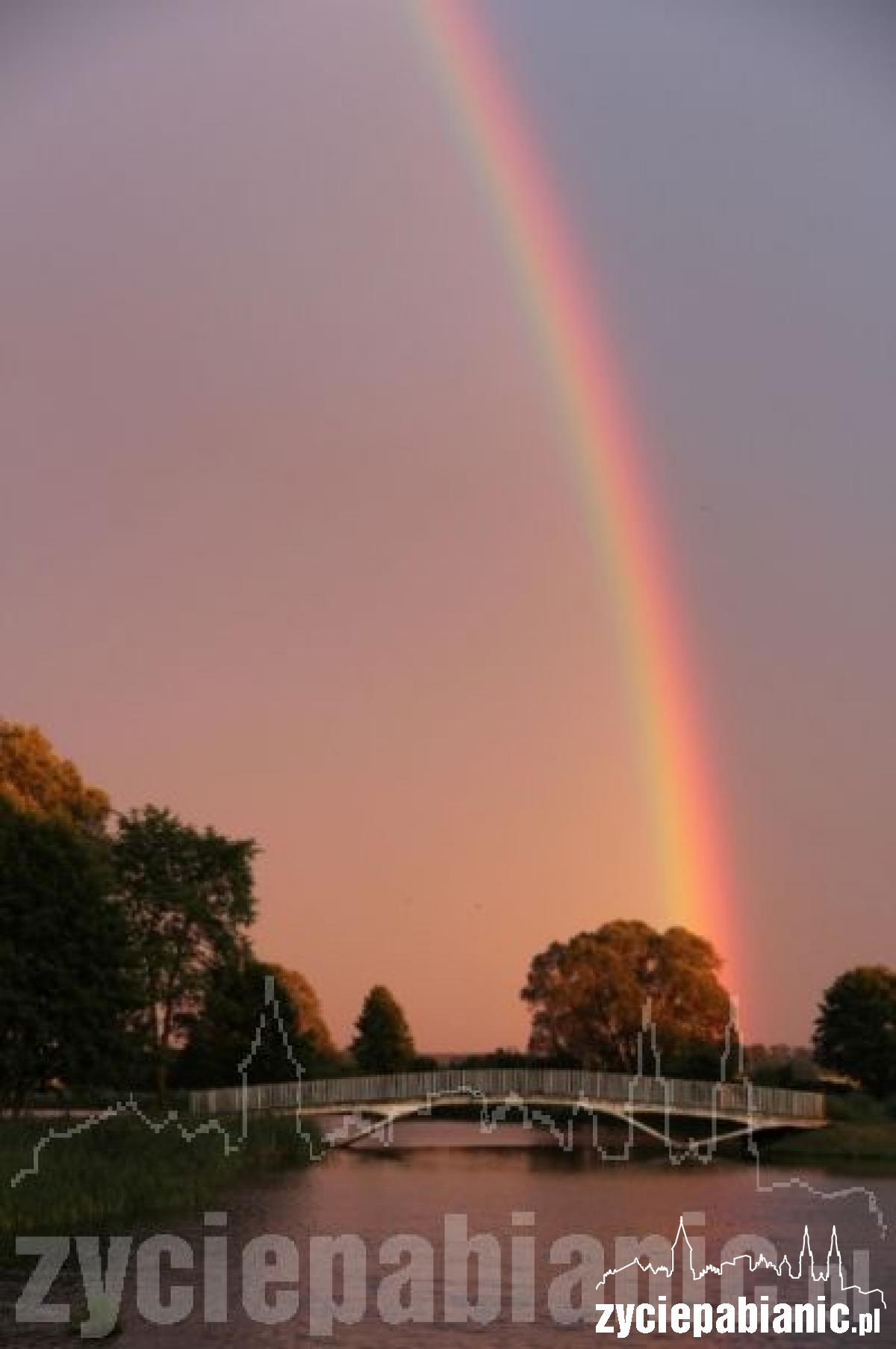 Tęcza nad Pabianicami