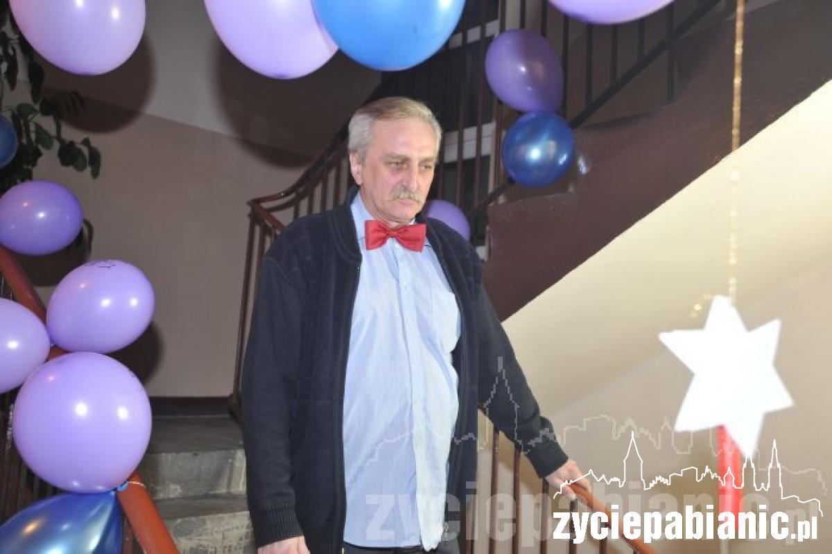 Świętowali na klatce schodowej