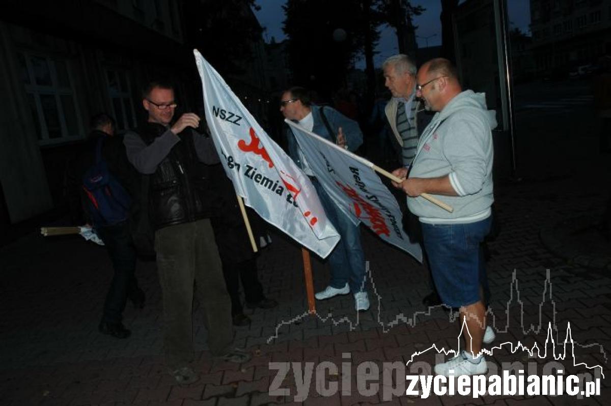 Pojechali protestować
