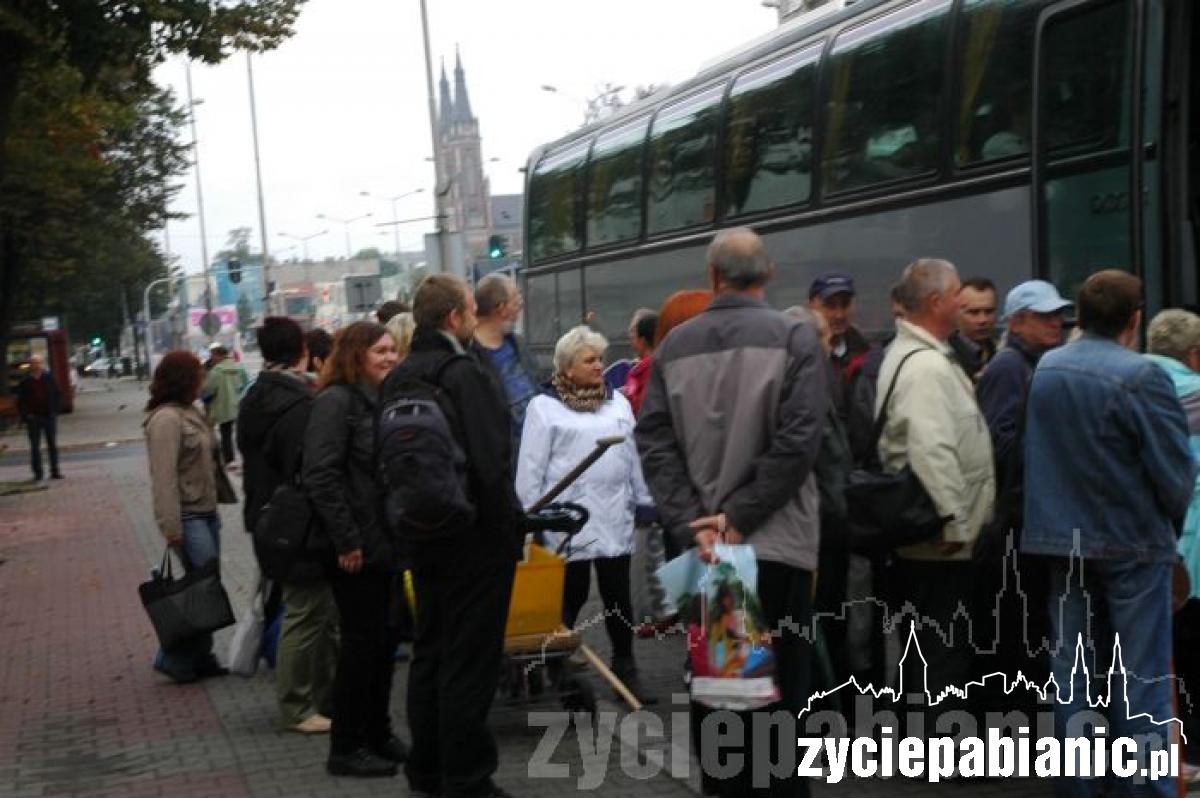 Pojechali protestować