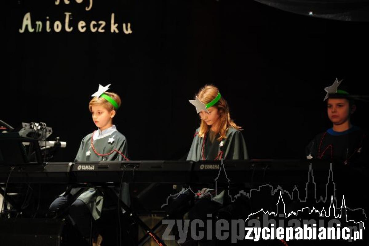 Młodzi muzycy na scenie