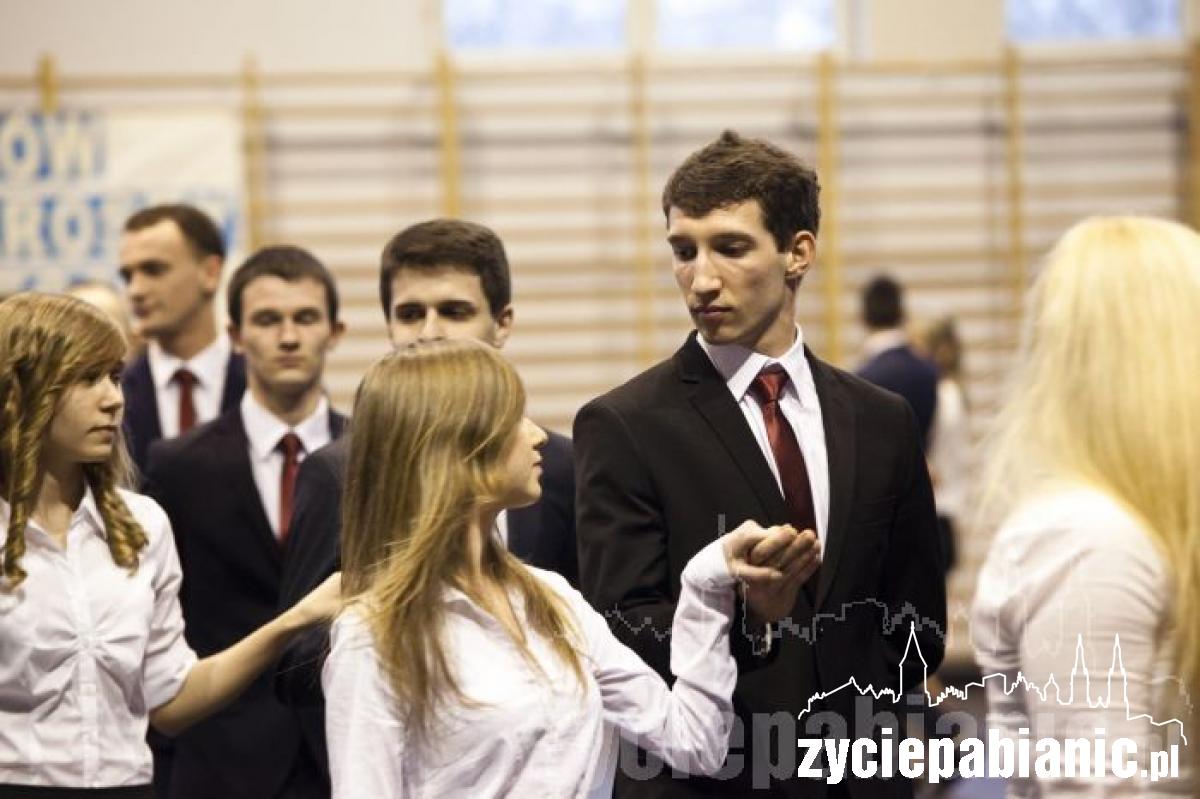 Zatańczyli poloneza