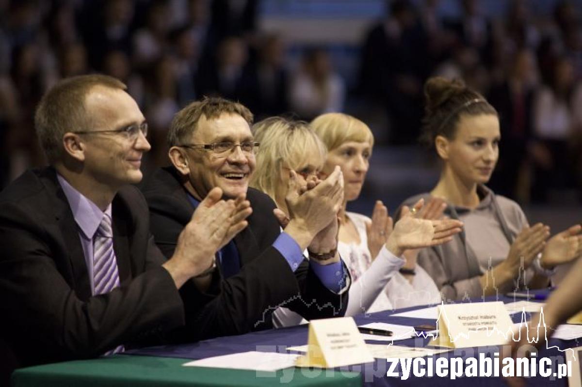 Zatańczyli poloneza