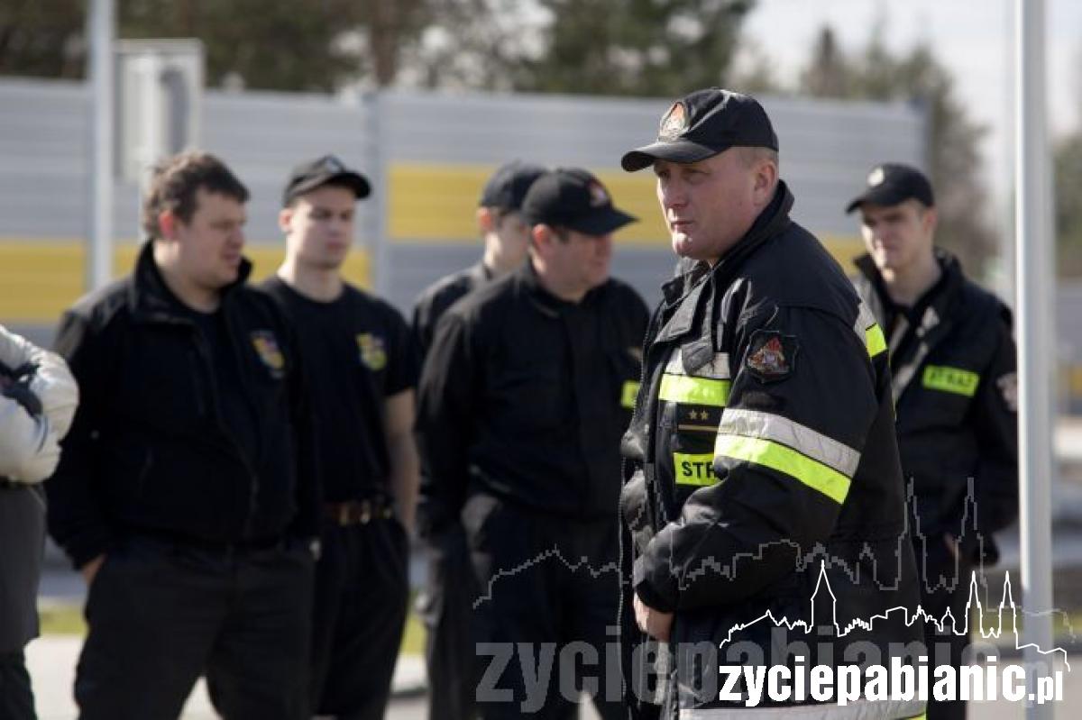 Co robili strażacy na s8?