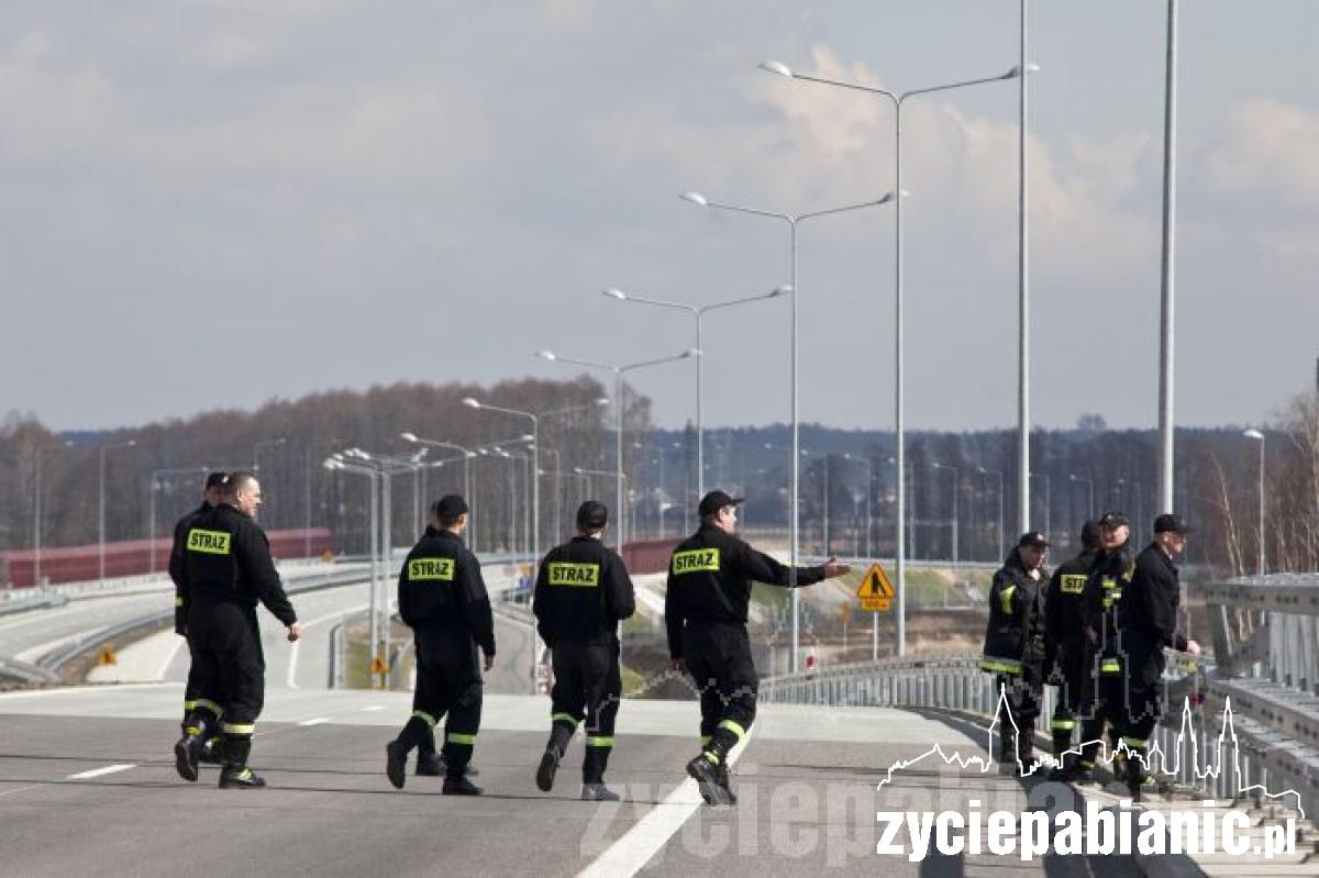 Co robili strażacy na s8?