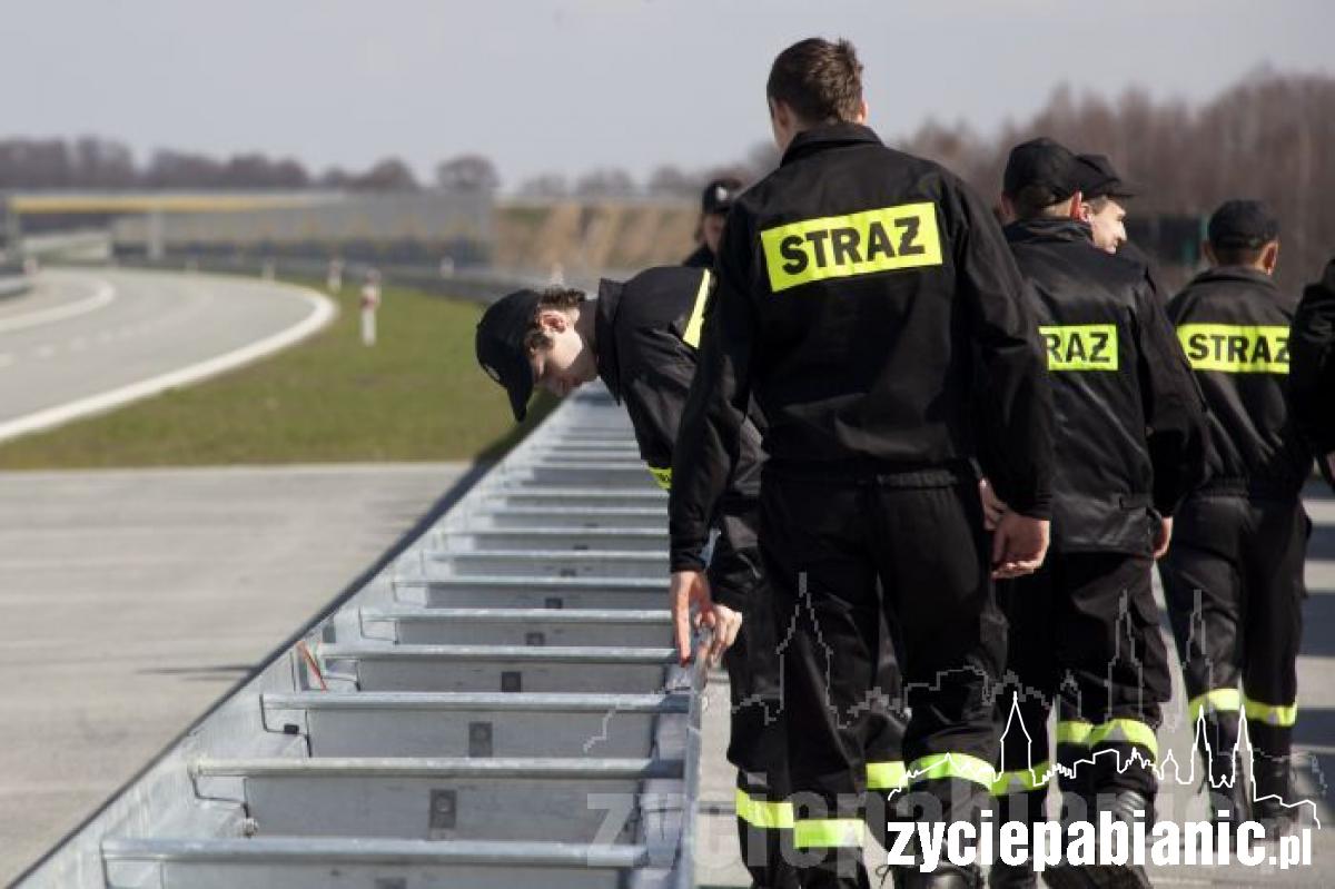 Co robili strażacy na s8?