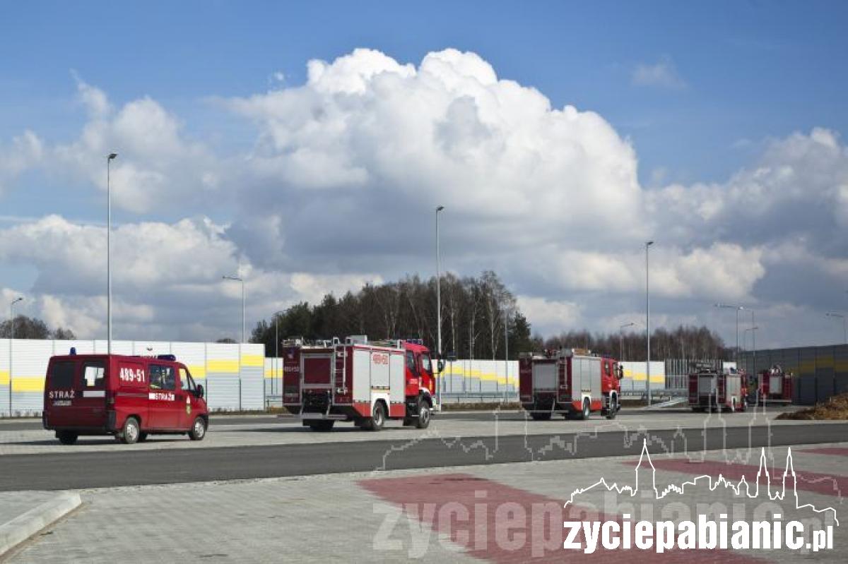 Co robili strażacy na s8?