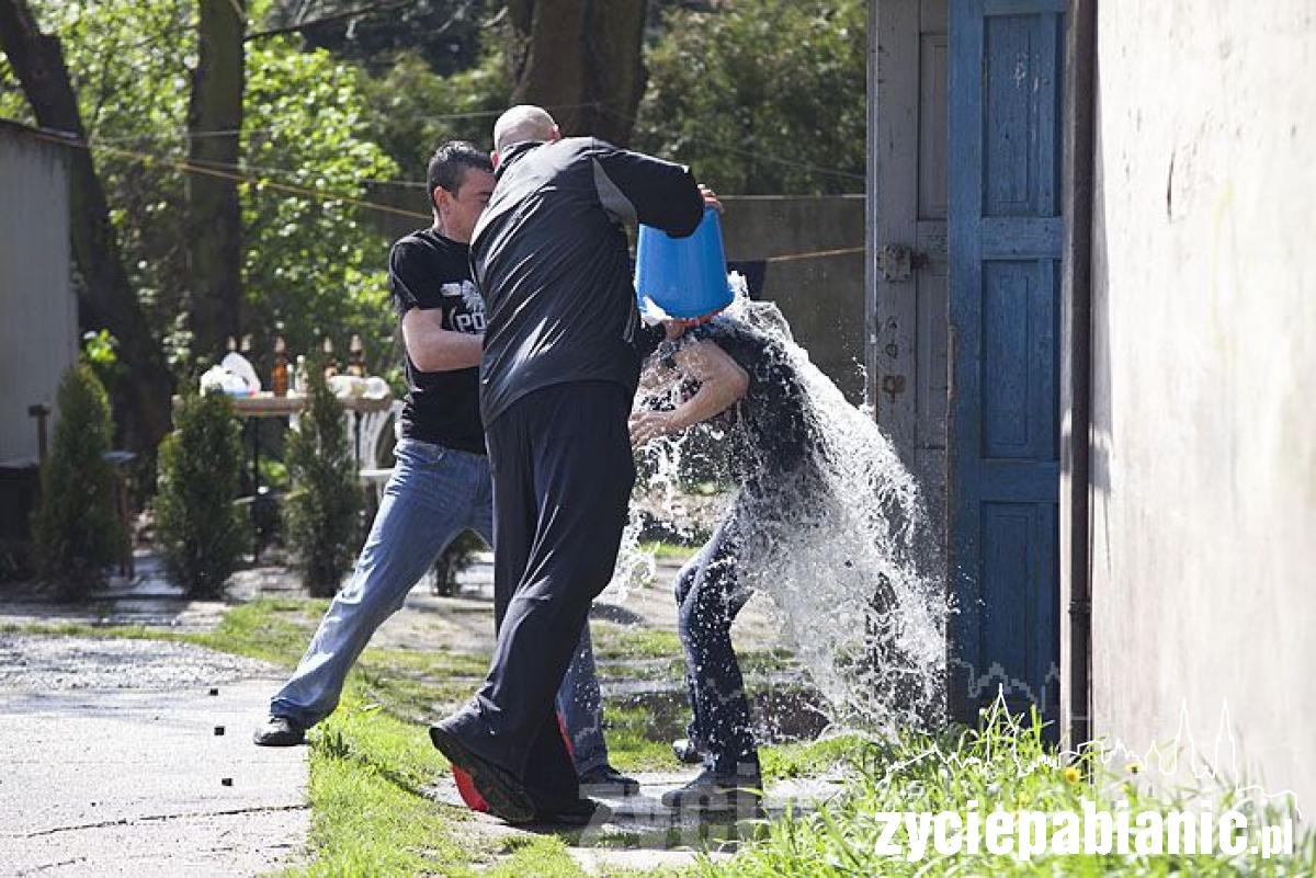 Leją się na ulicach