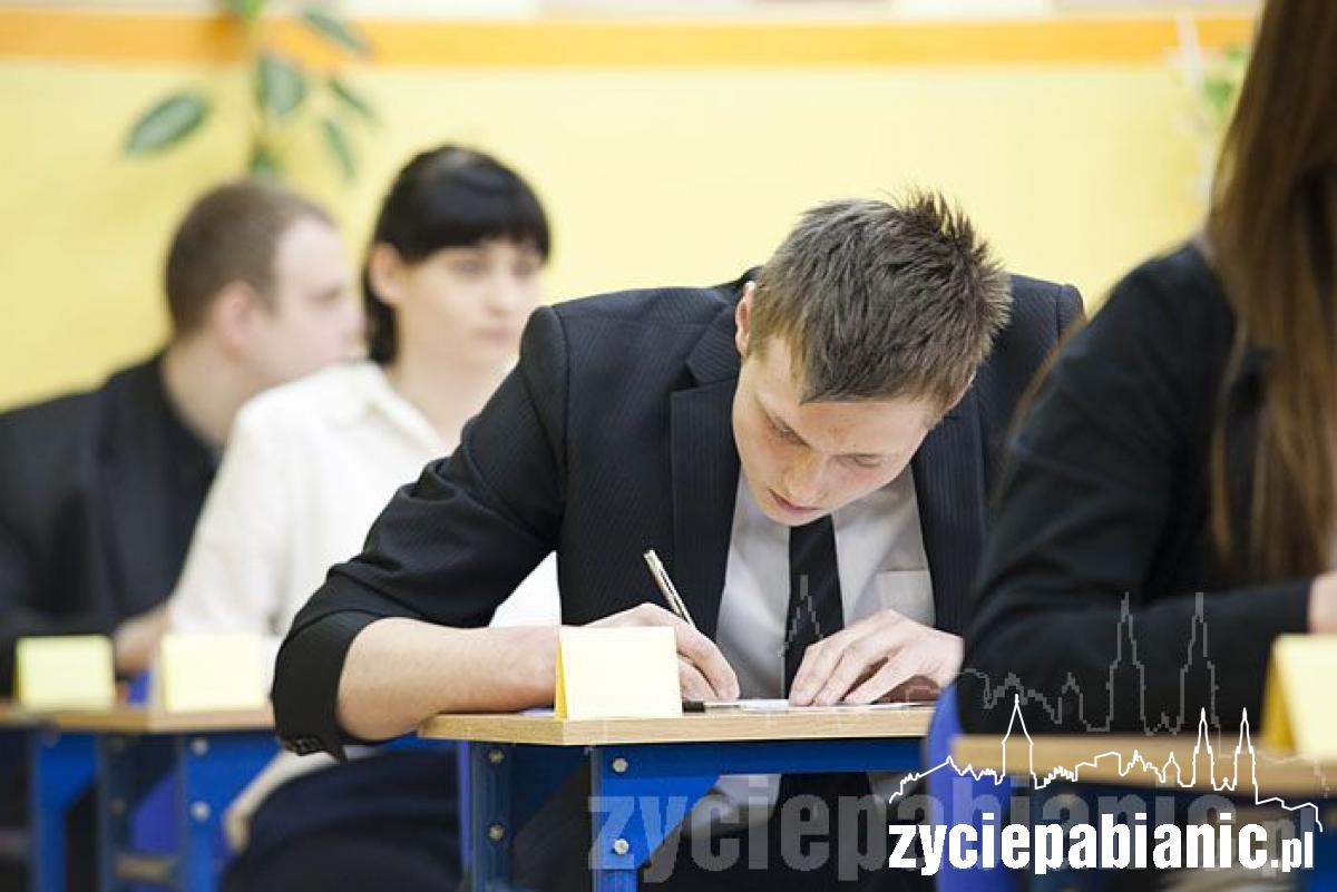 O czym piszą maturzyści?